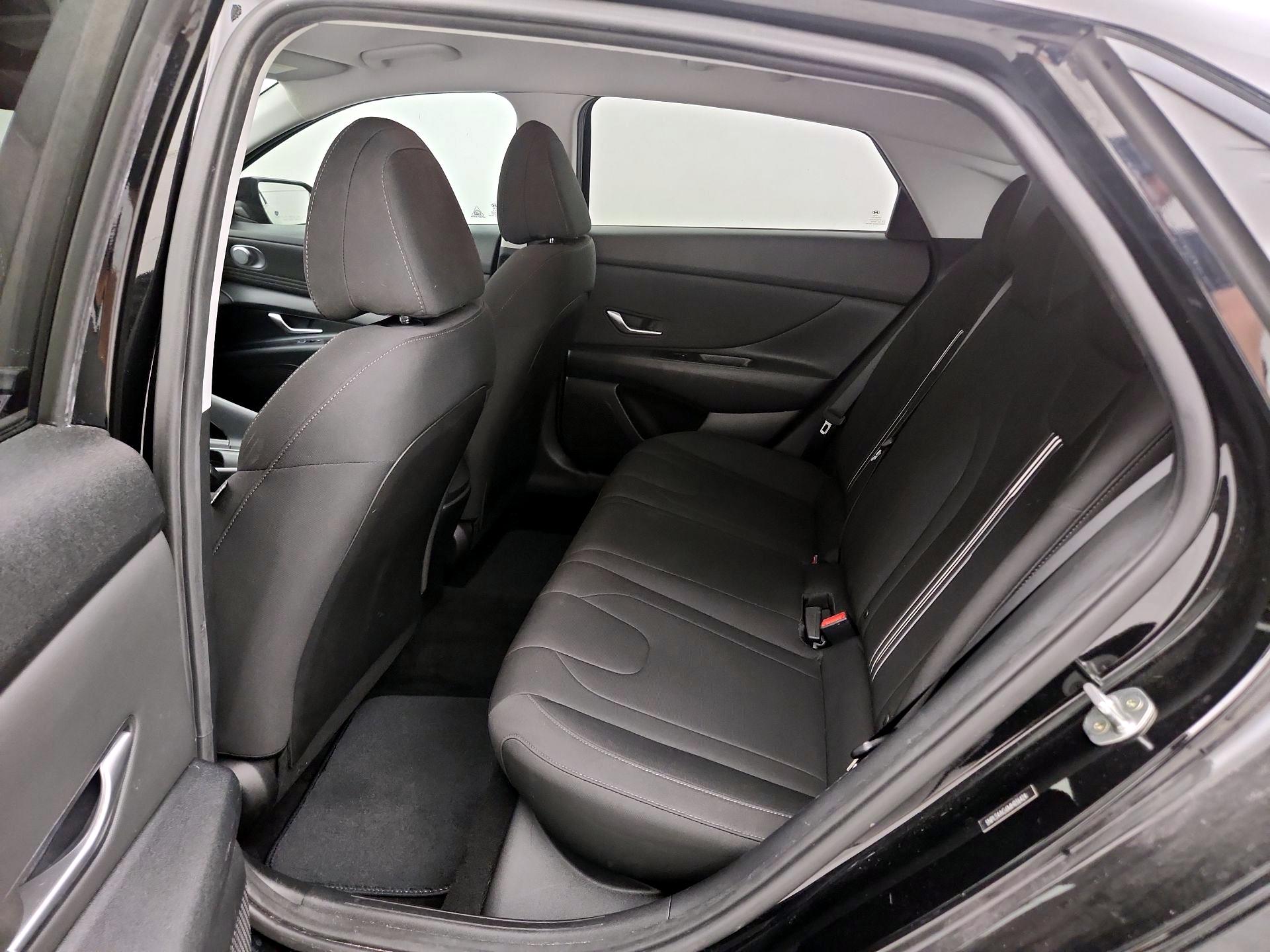 Thumbnail: 2021 Hyundai Elantra - 19