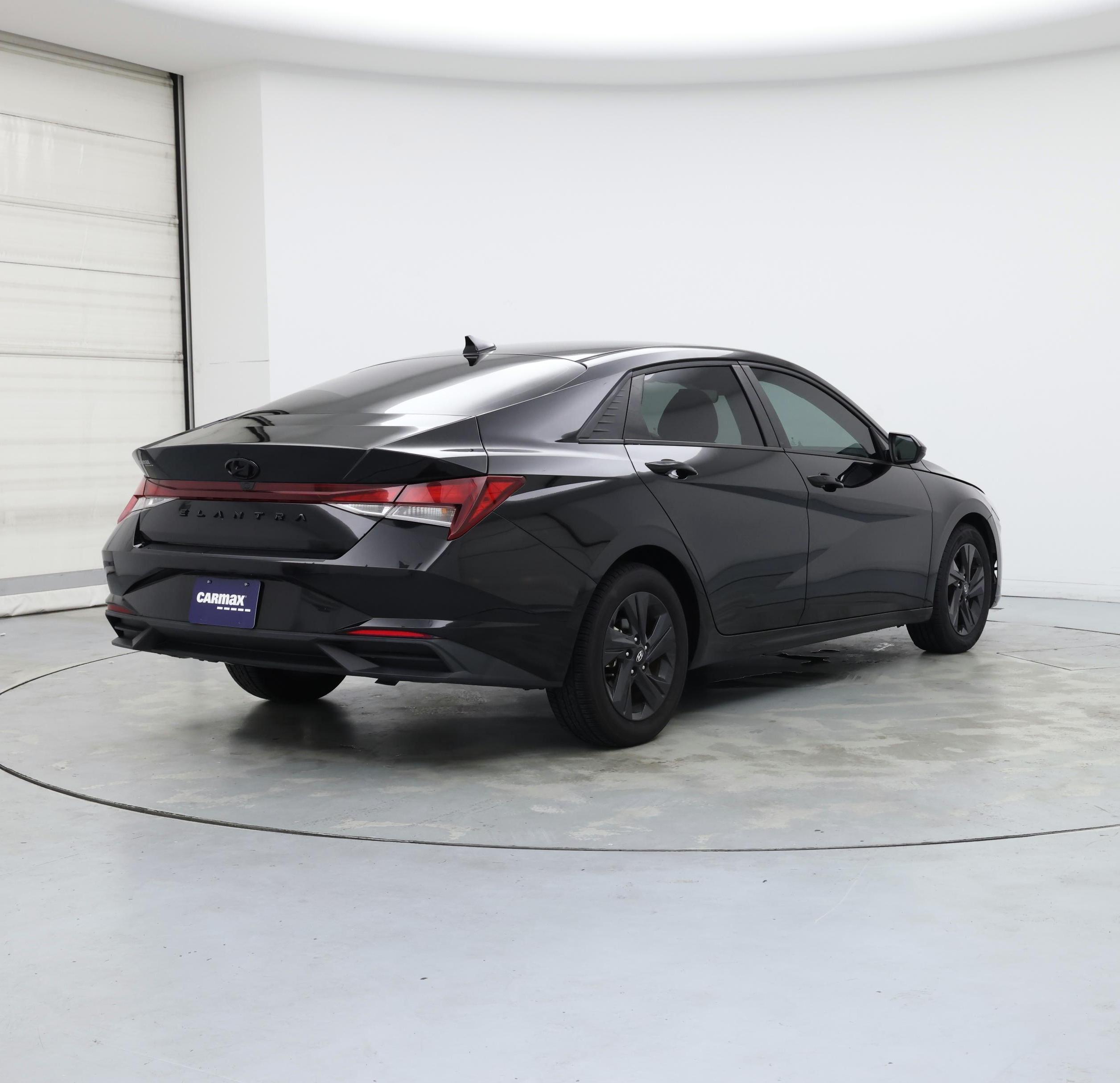 Thumbnail: 2021 Hyundai Elantra - 8