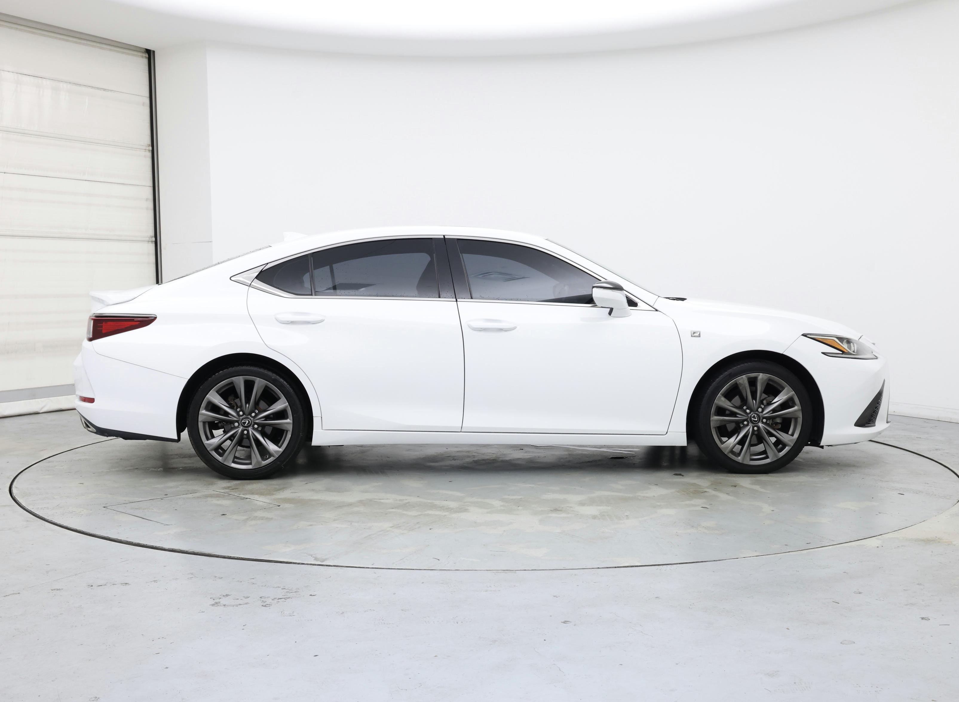 Thumbnail: 2019 Lexus ES - 7