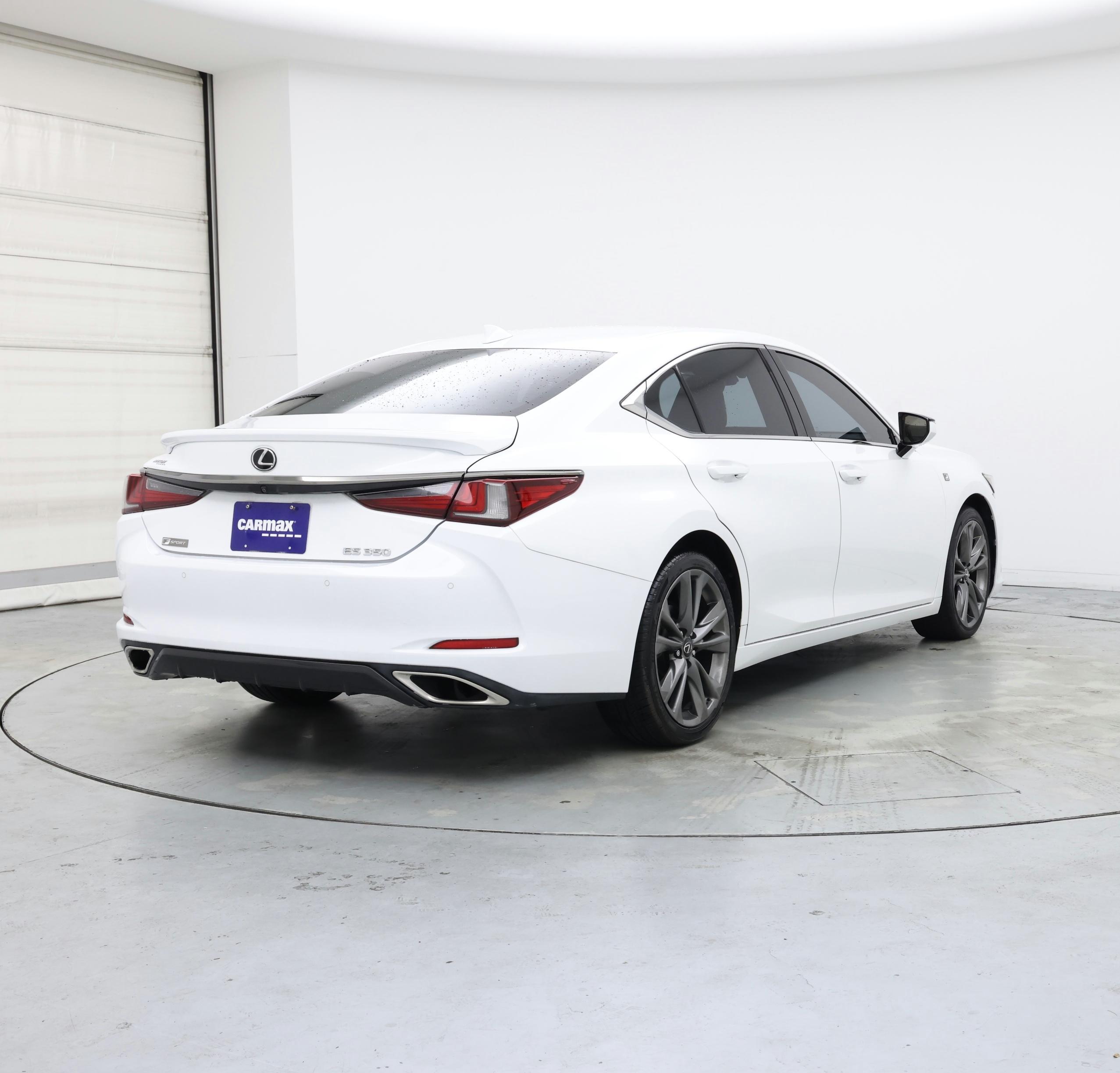 Thumbnail: 2019 Lexus ES - 8