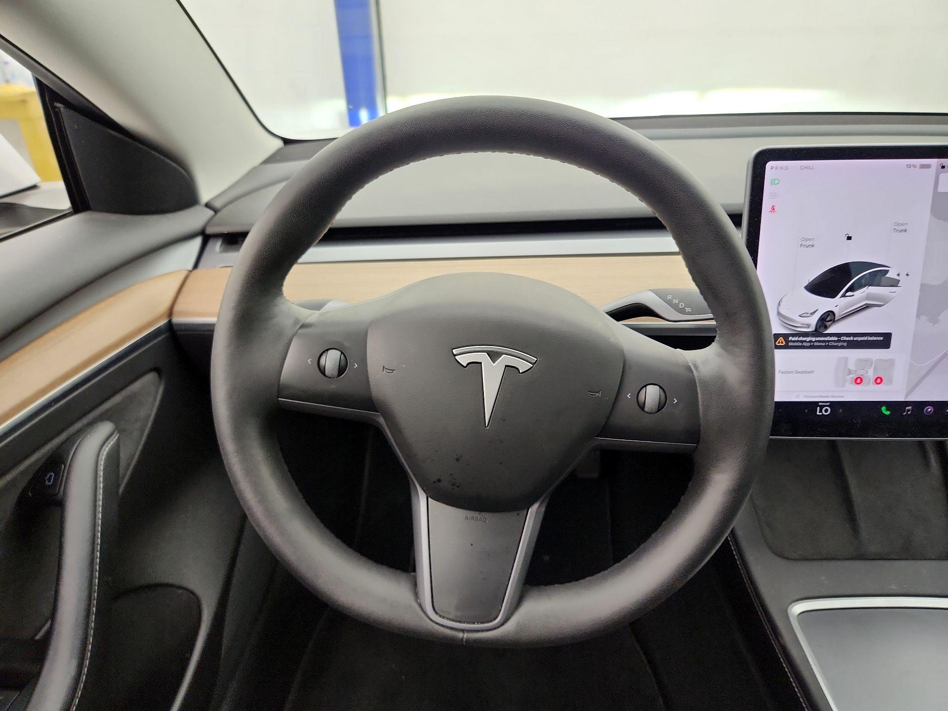 Thumbnail: 2021 Tesla Model 3 - 10