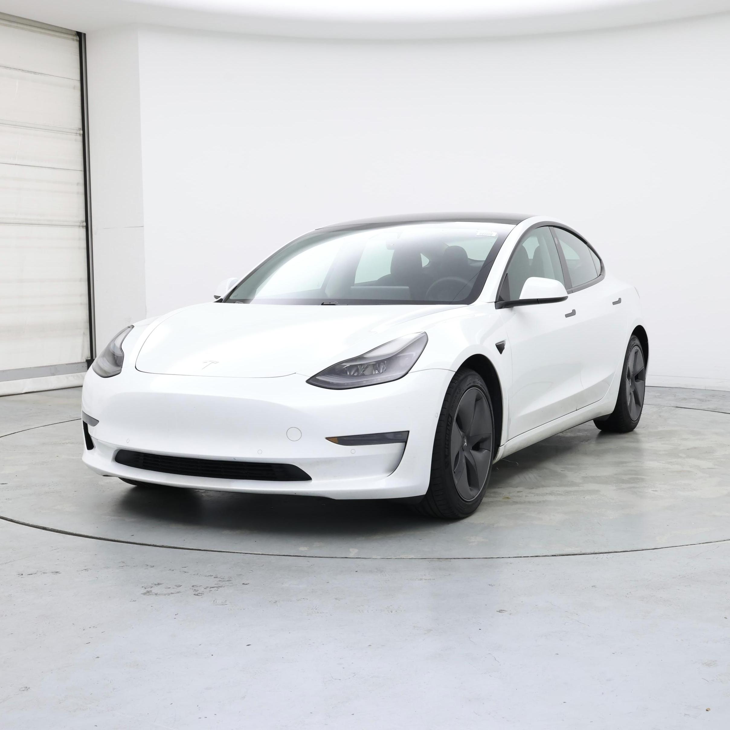 Thumbnail: 2021 Tesla Model 3 - 4