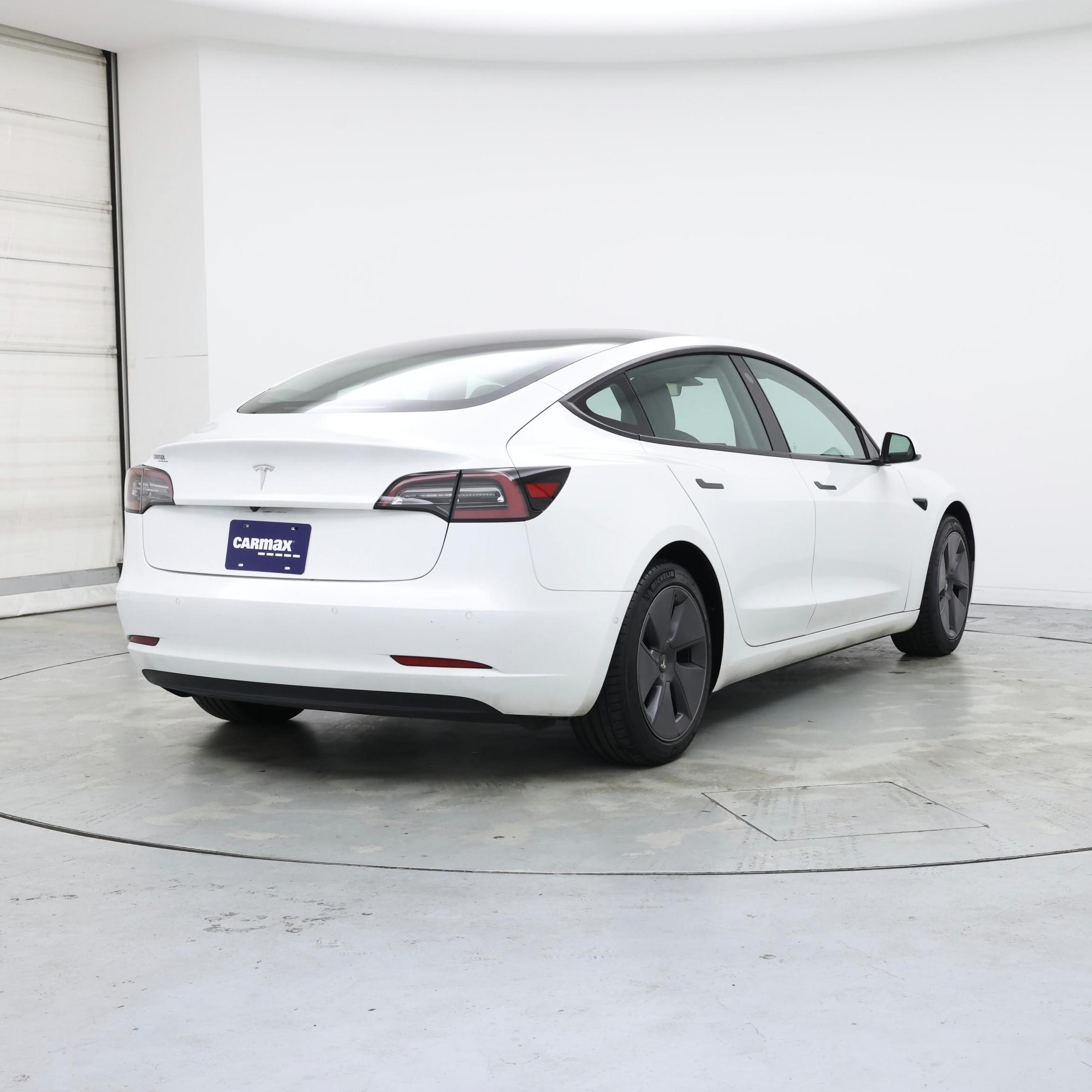 Thumbnail: 2021 Tesla Model 3 - 8