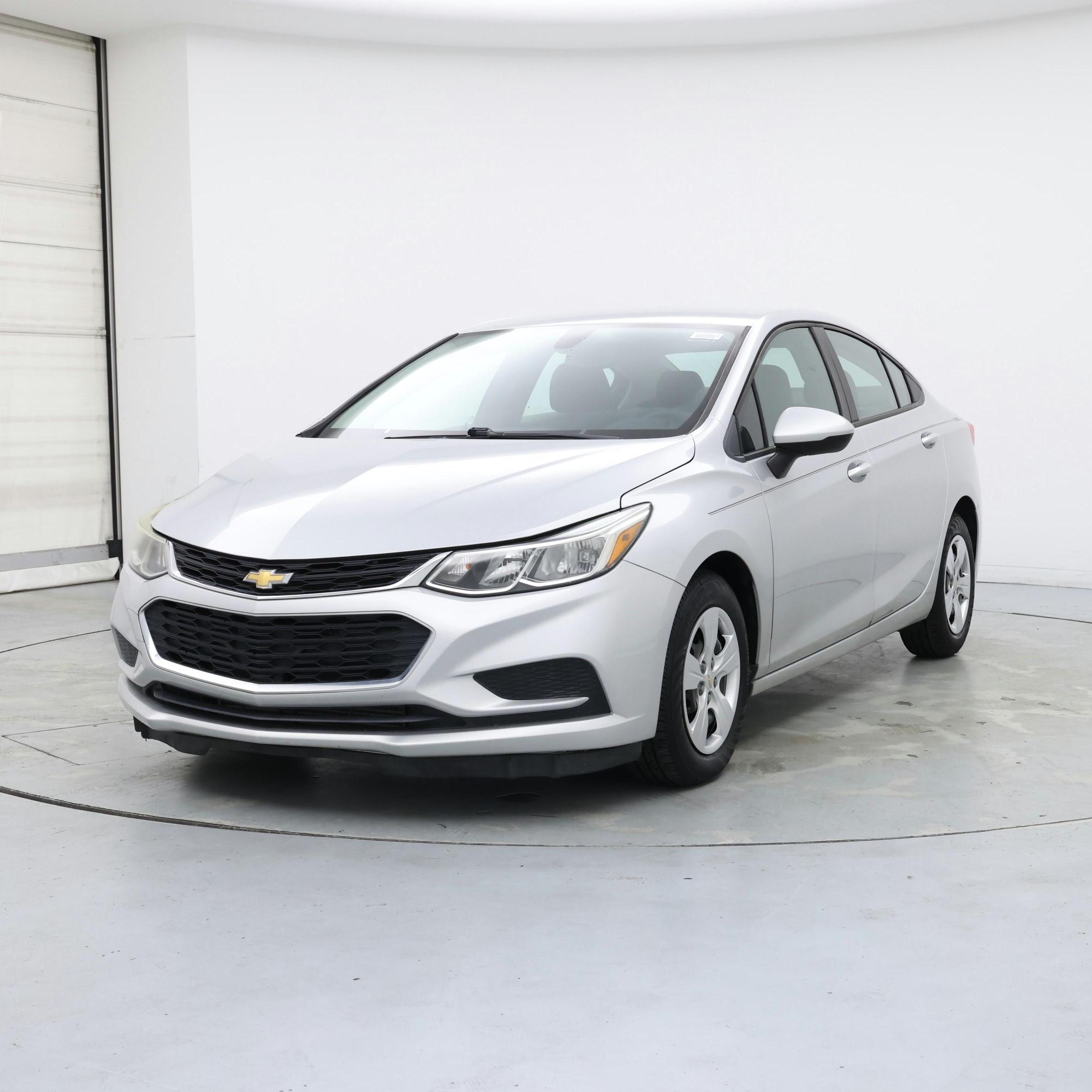 Thumbnail: 2017 Chevrolet Cruze - 4