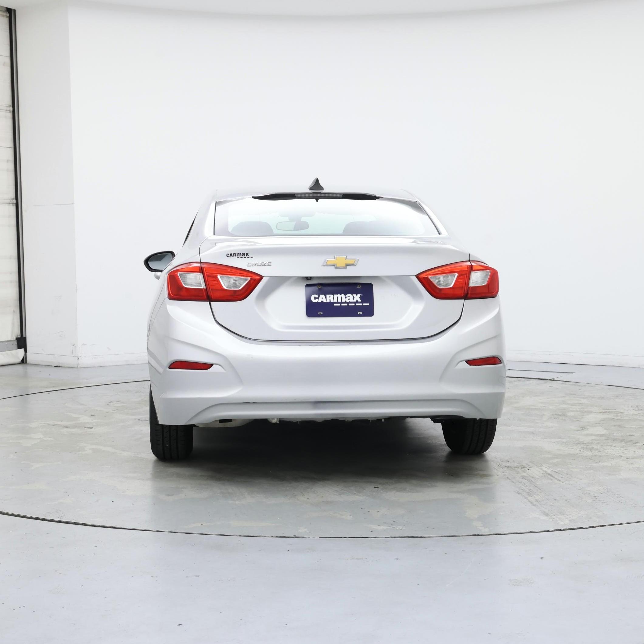 Thumbnail: 2017 Chevrolet Cruze - 6