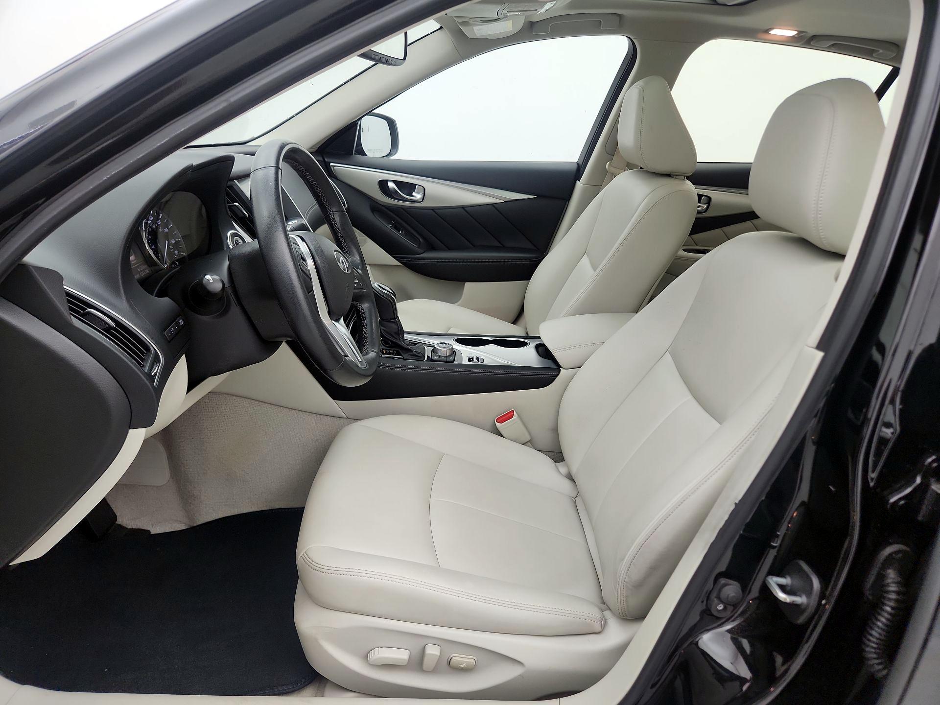 Thumbnail: 2019 INFINITI Q50 - 11
