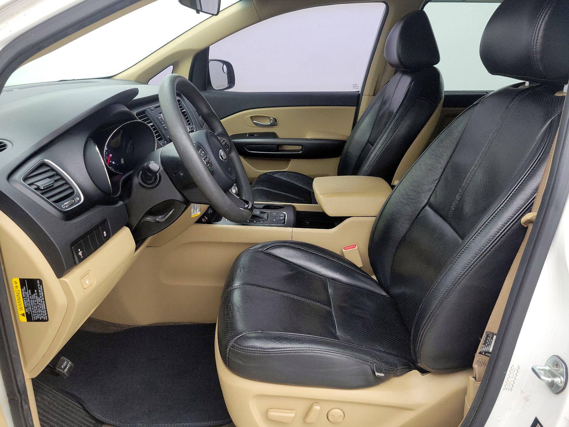 Thumbnail: 2016 Kia Sedona - 11