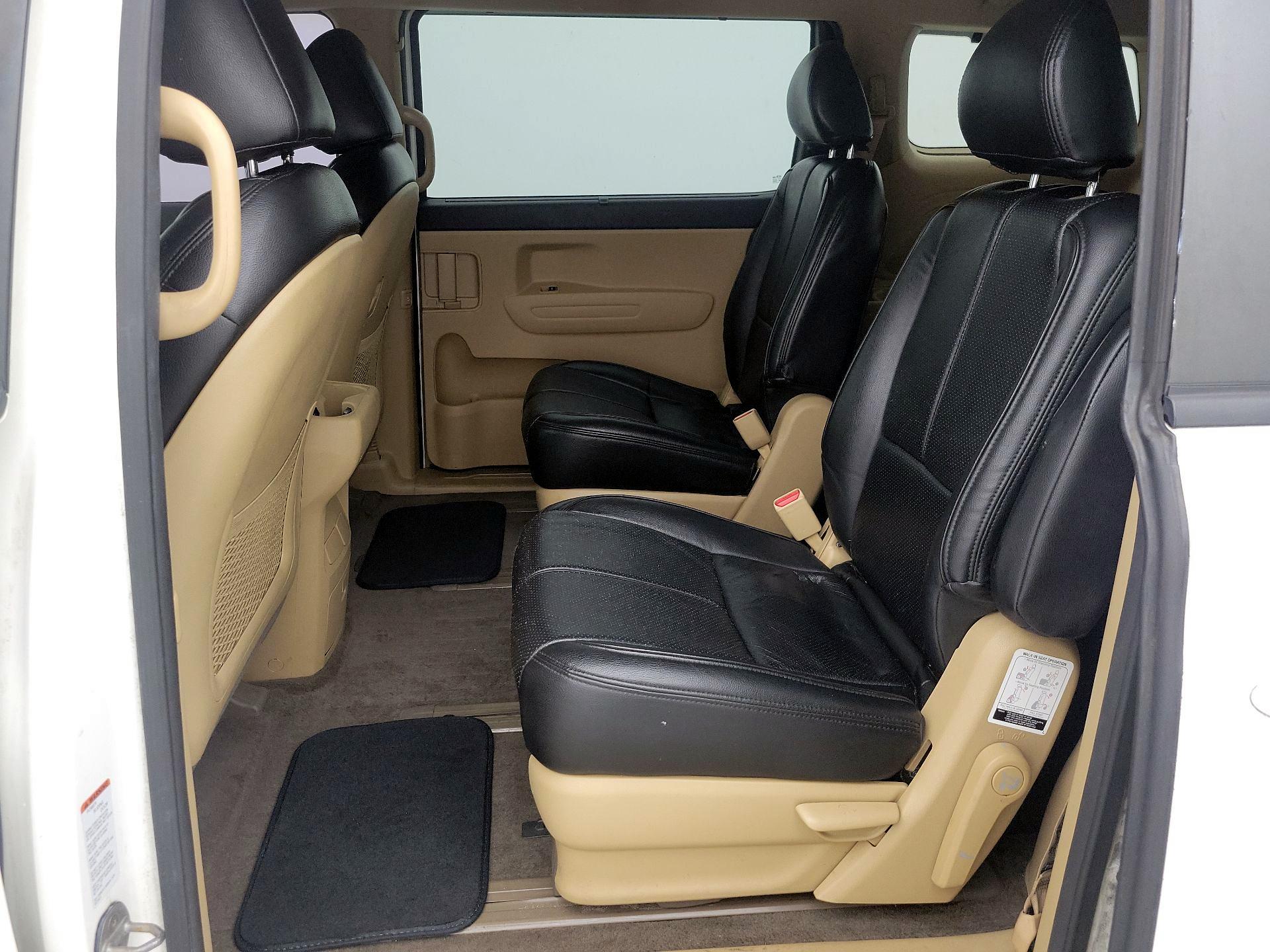 Thumbnail: 2016 Kia Sedona - 19