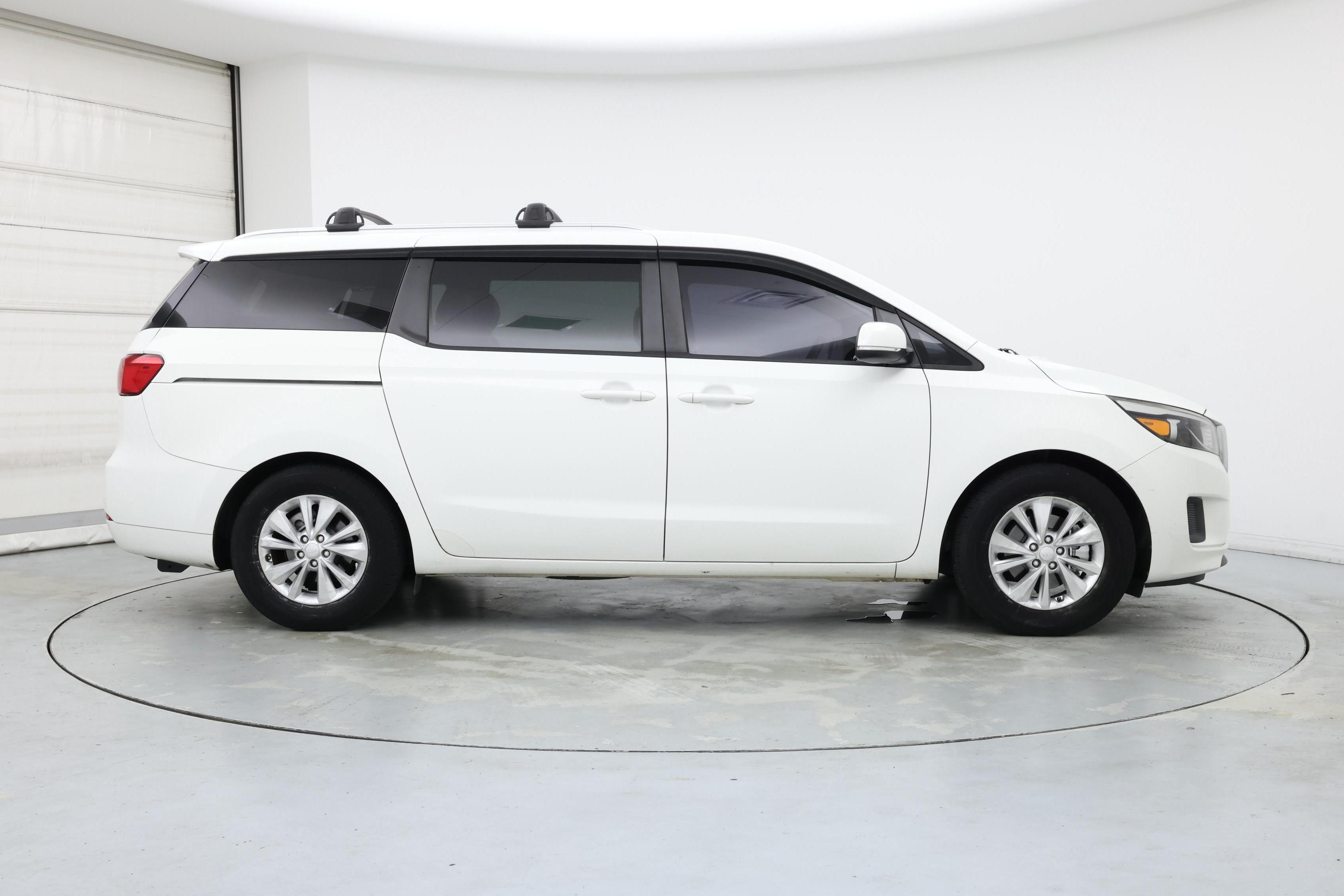 Thumbnail: 2016 Kia Sedona - 7