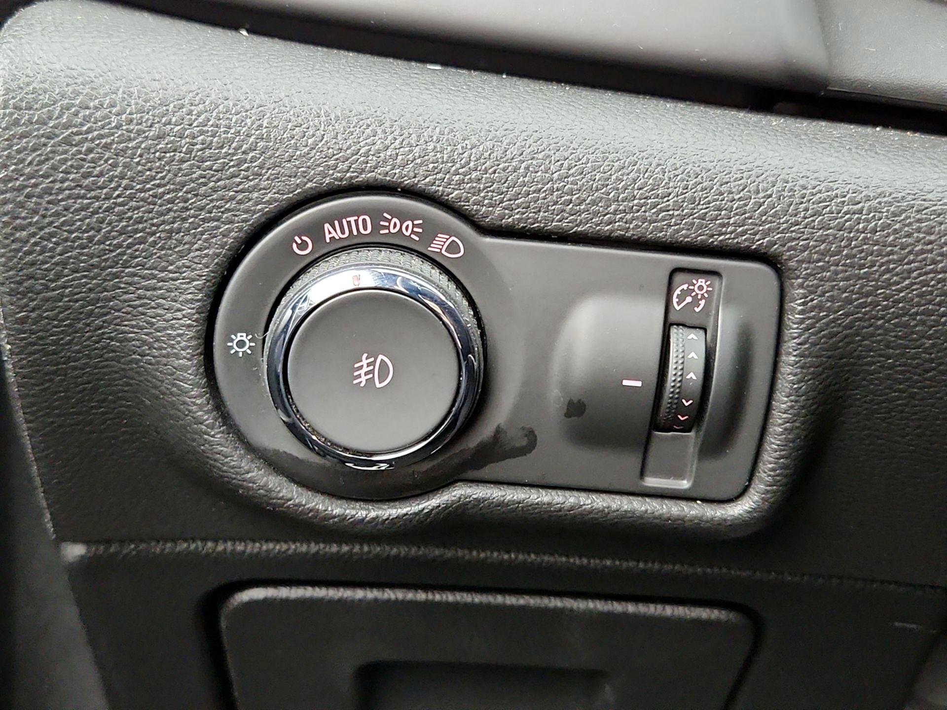 Thumbnail: 2016 Buick Cascada - 13