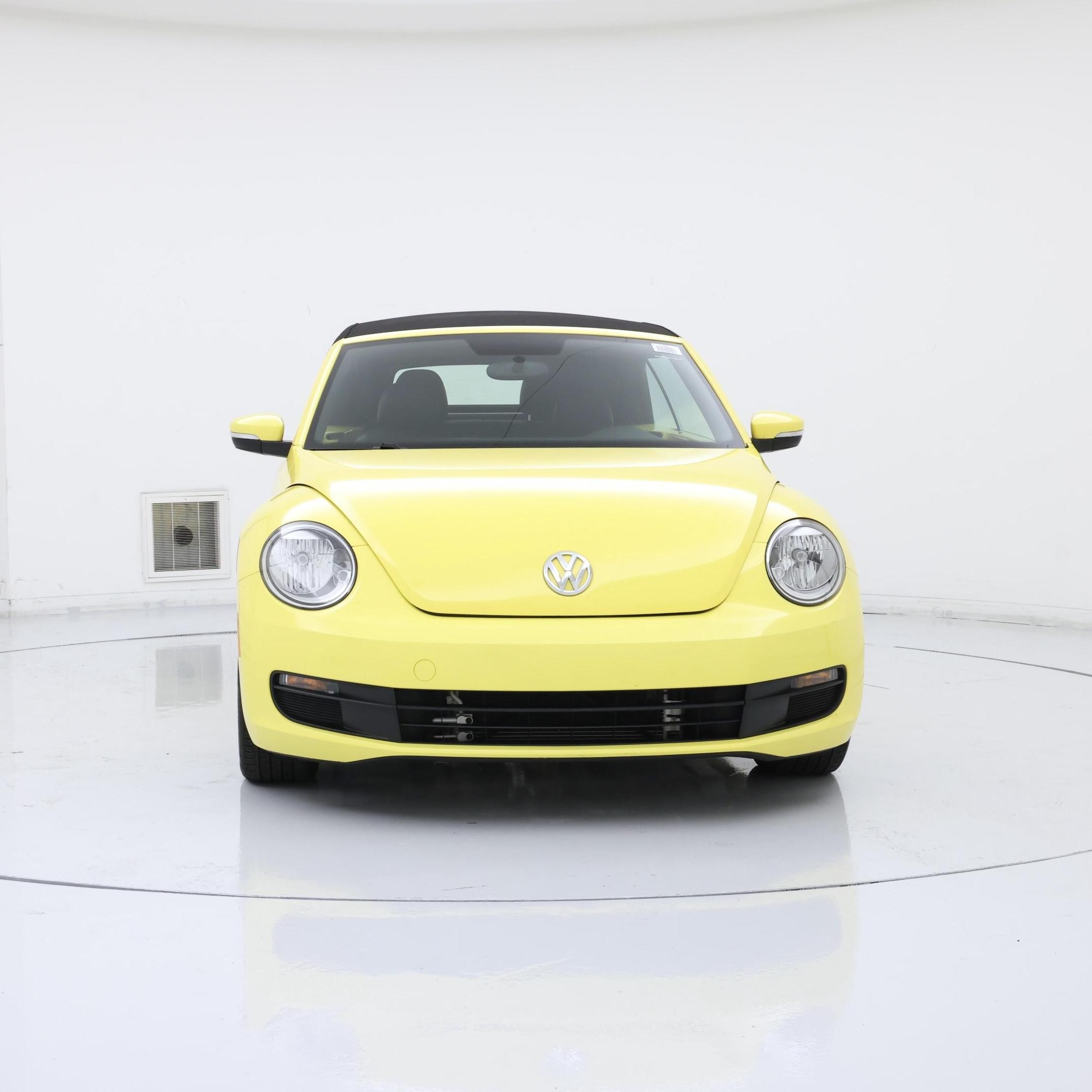 Thumbnail: 2015 Volkswagen Beetle - 5