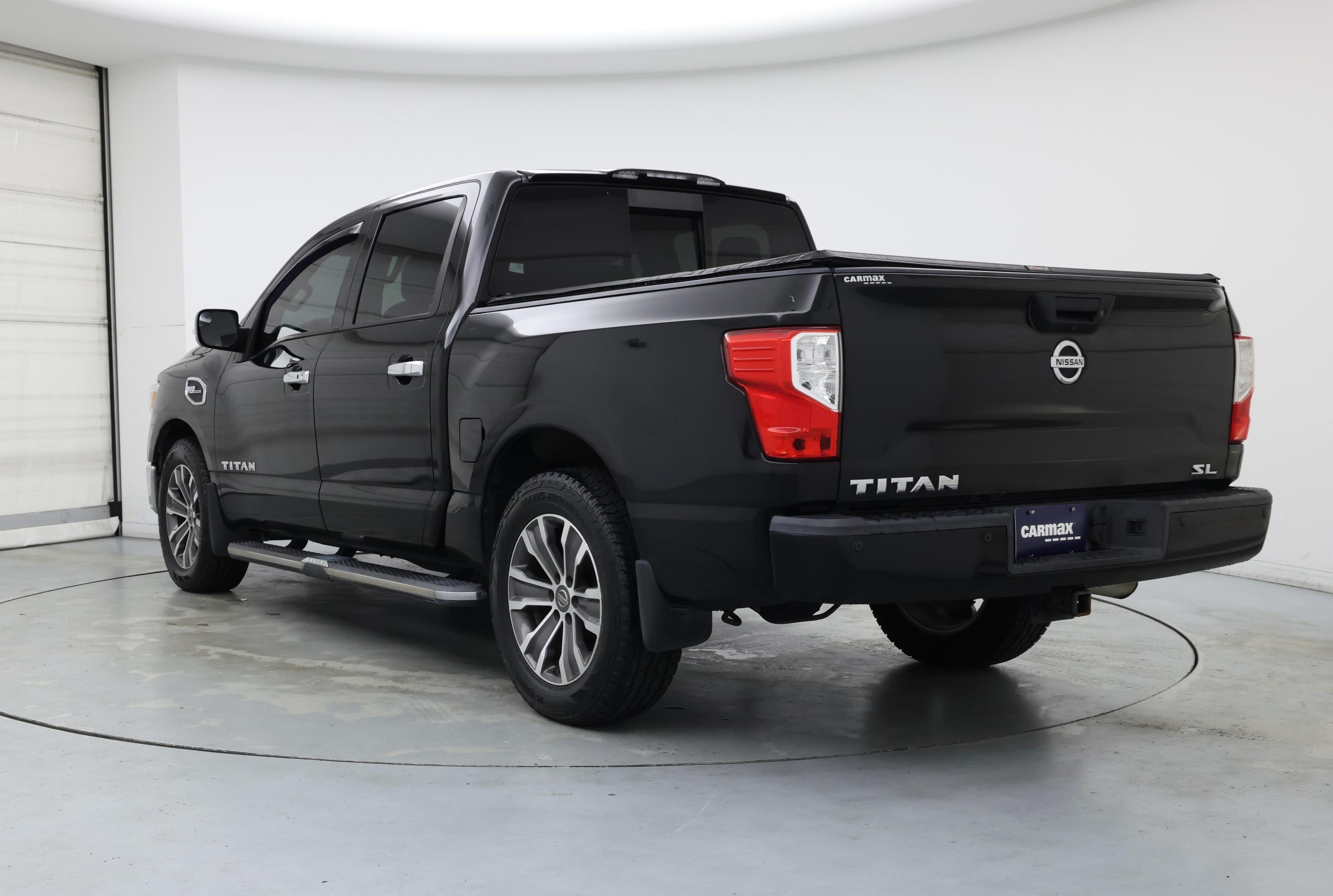 Thumbnail: 2017 Nissan Titan - 2