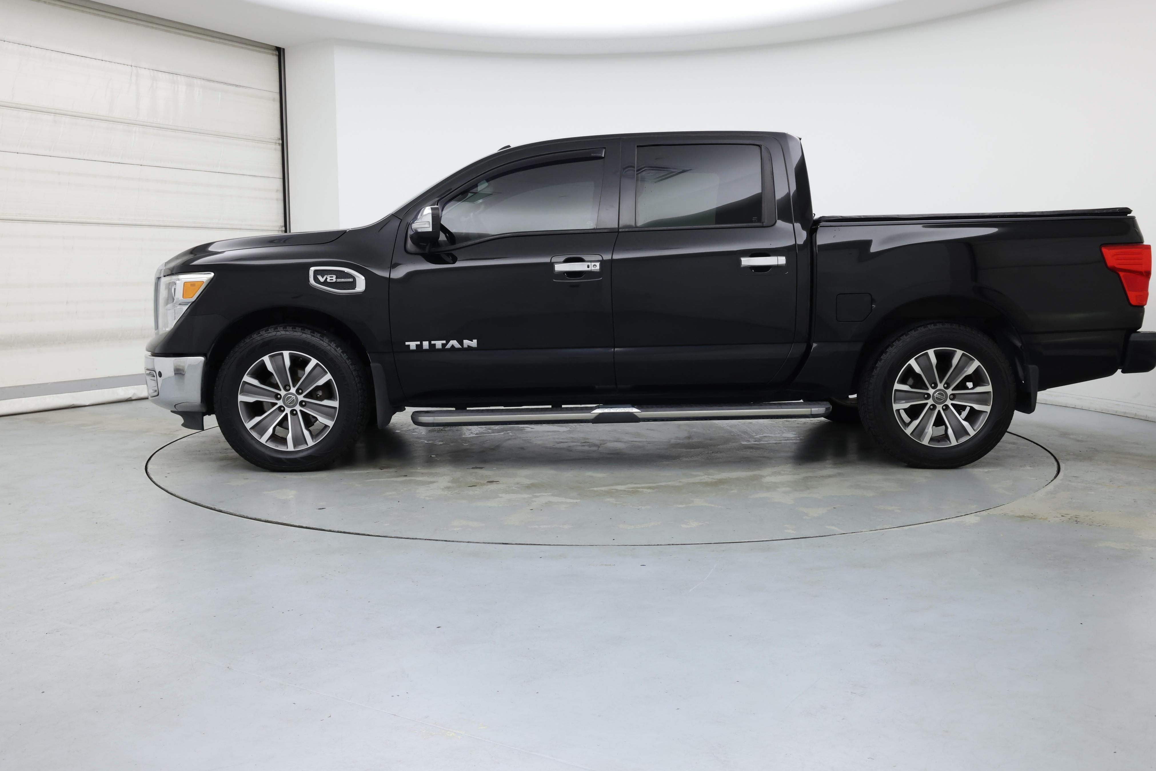 Thumbnail: 2017 Nissan Titan - 3