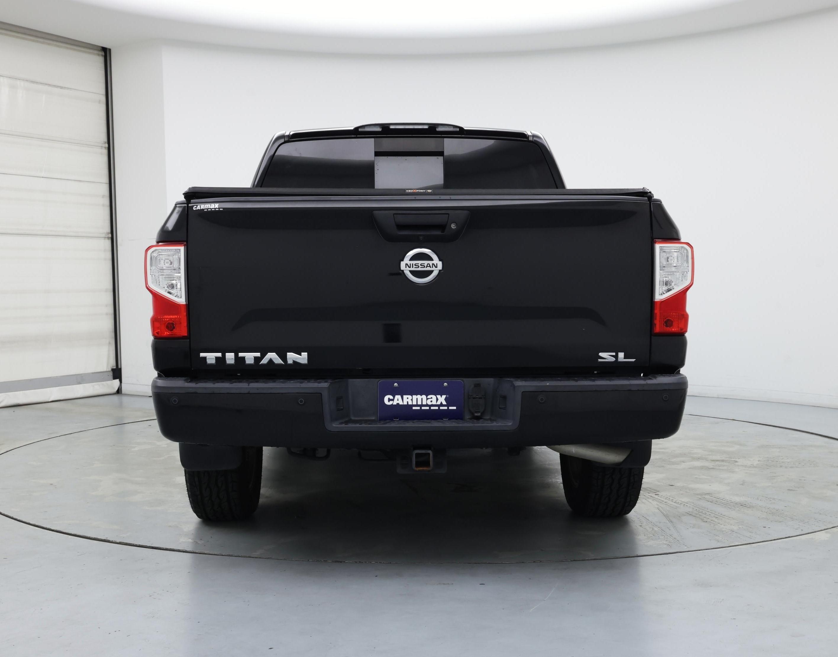 Thumbnail: 2017 Nissan Titan - 6