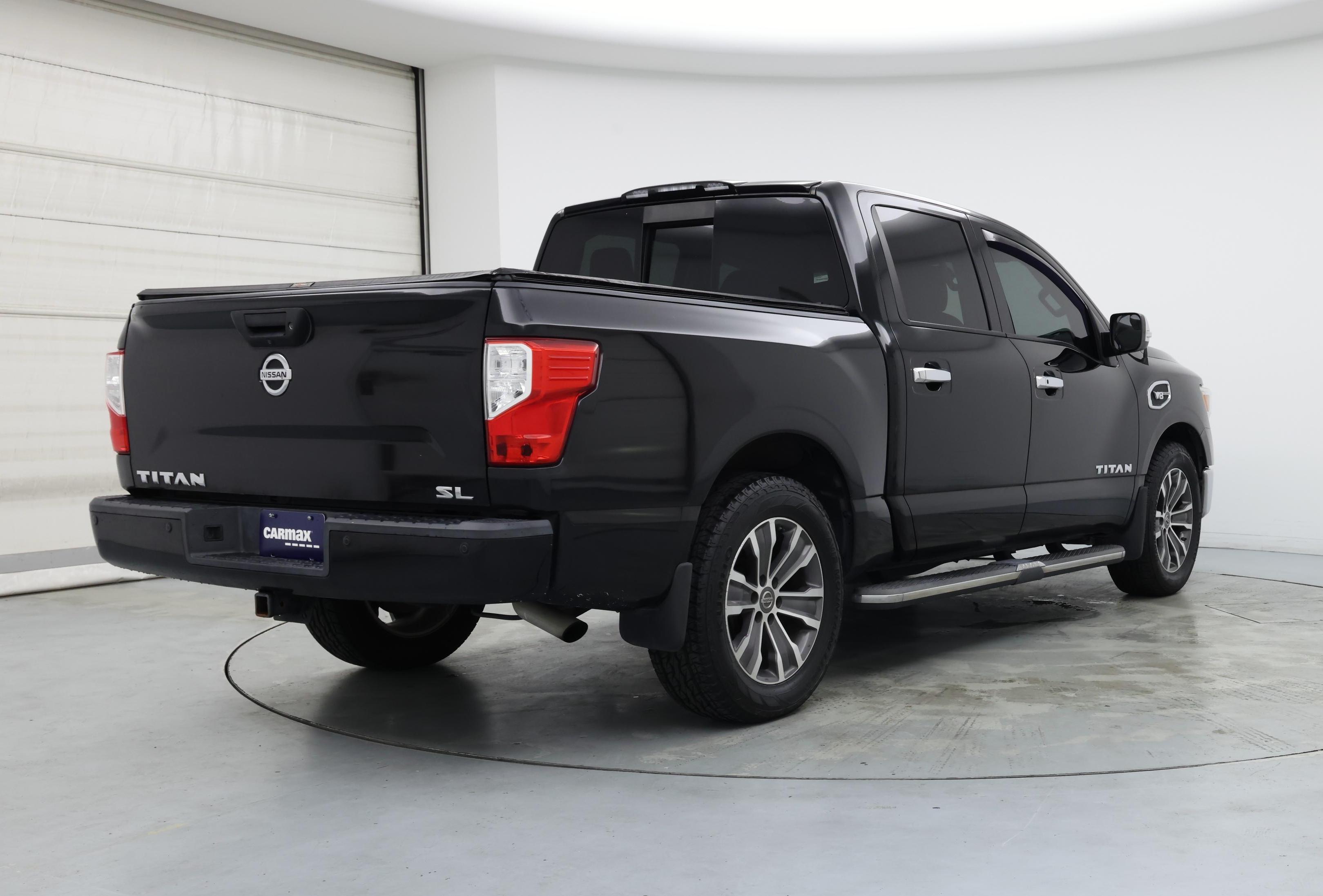 Thumbnail: 2017 Nissan Titan - 8