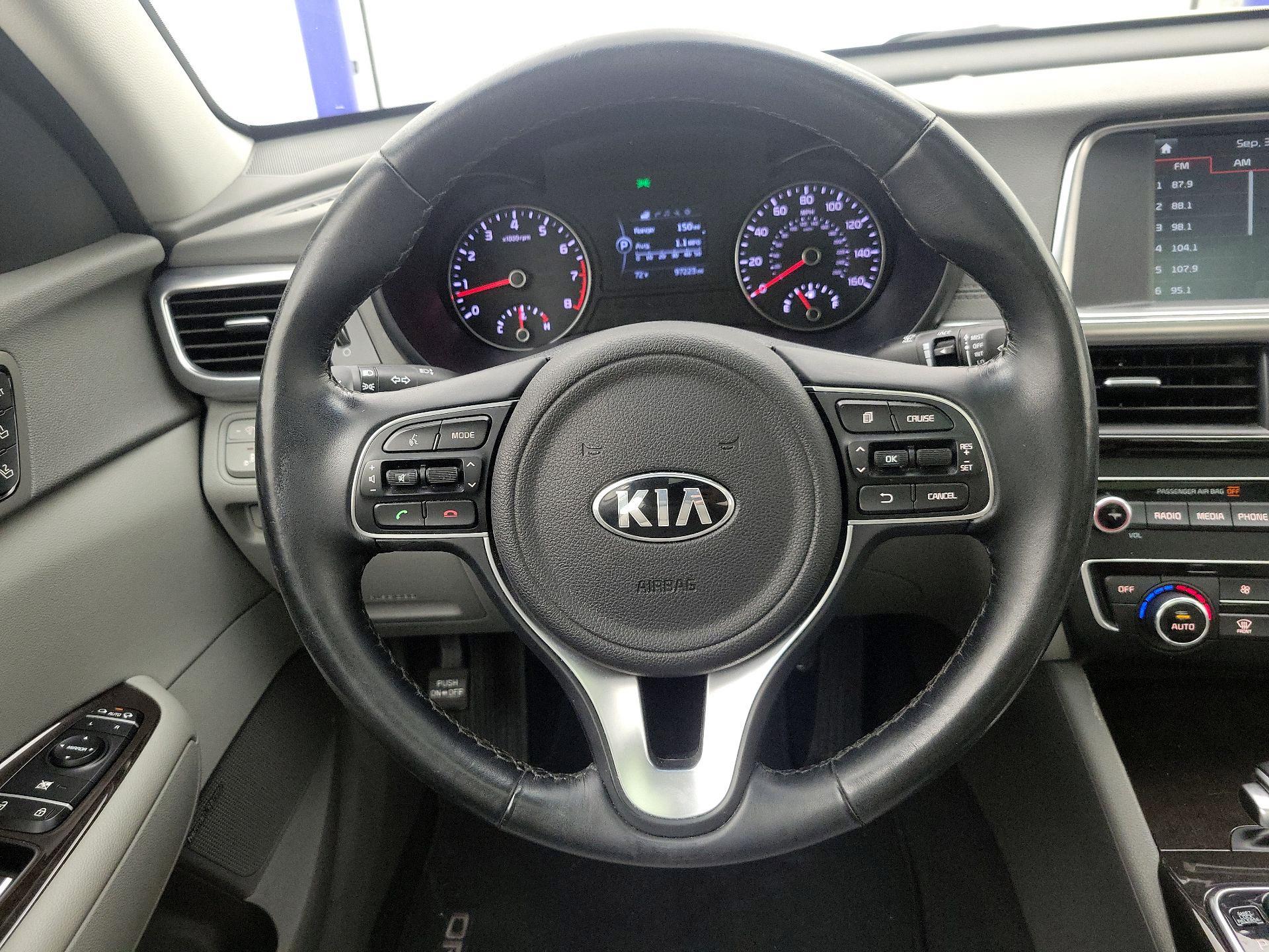 Thumbnail: 2016 Kia Optima - 10