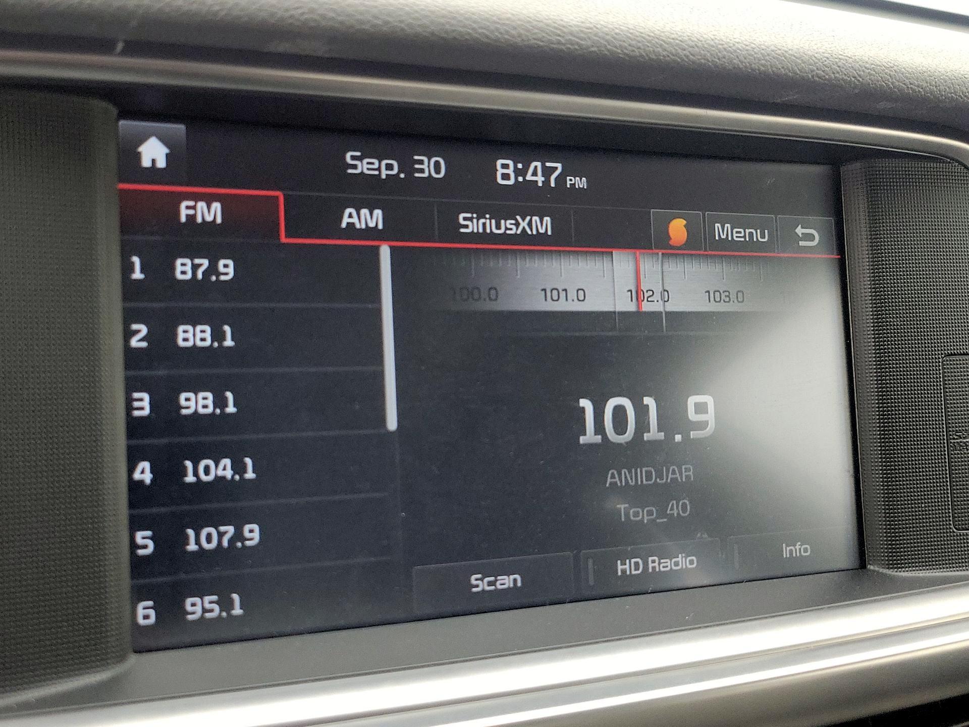 Thumbnail: 2016 Kia Optima - 16