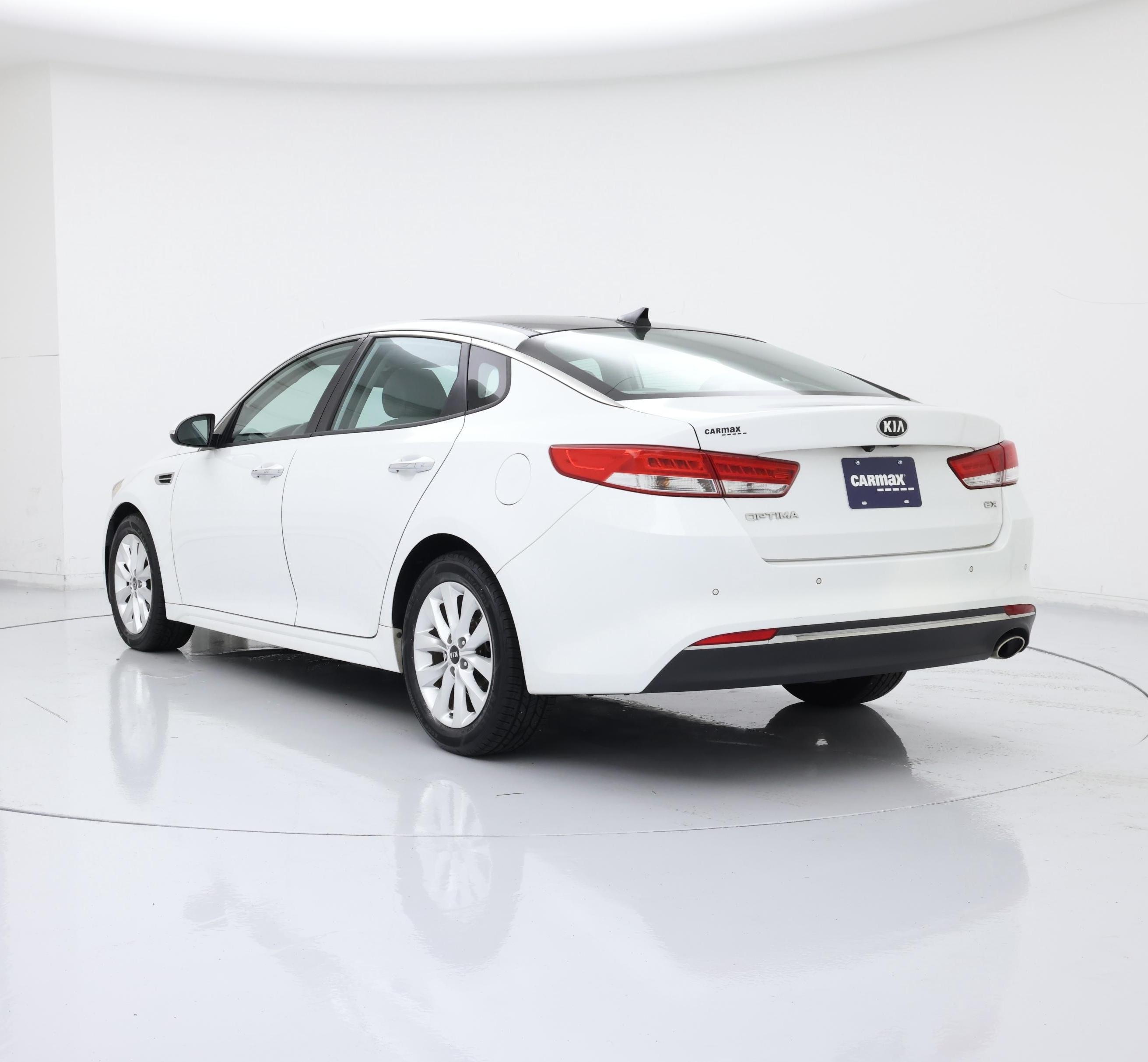 Thumbnail: 2016 Kia Optima - 2