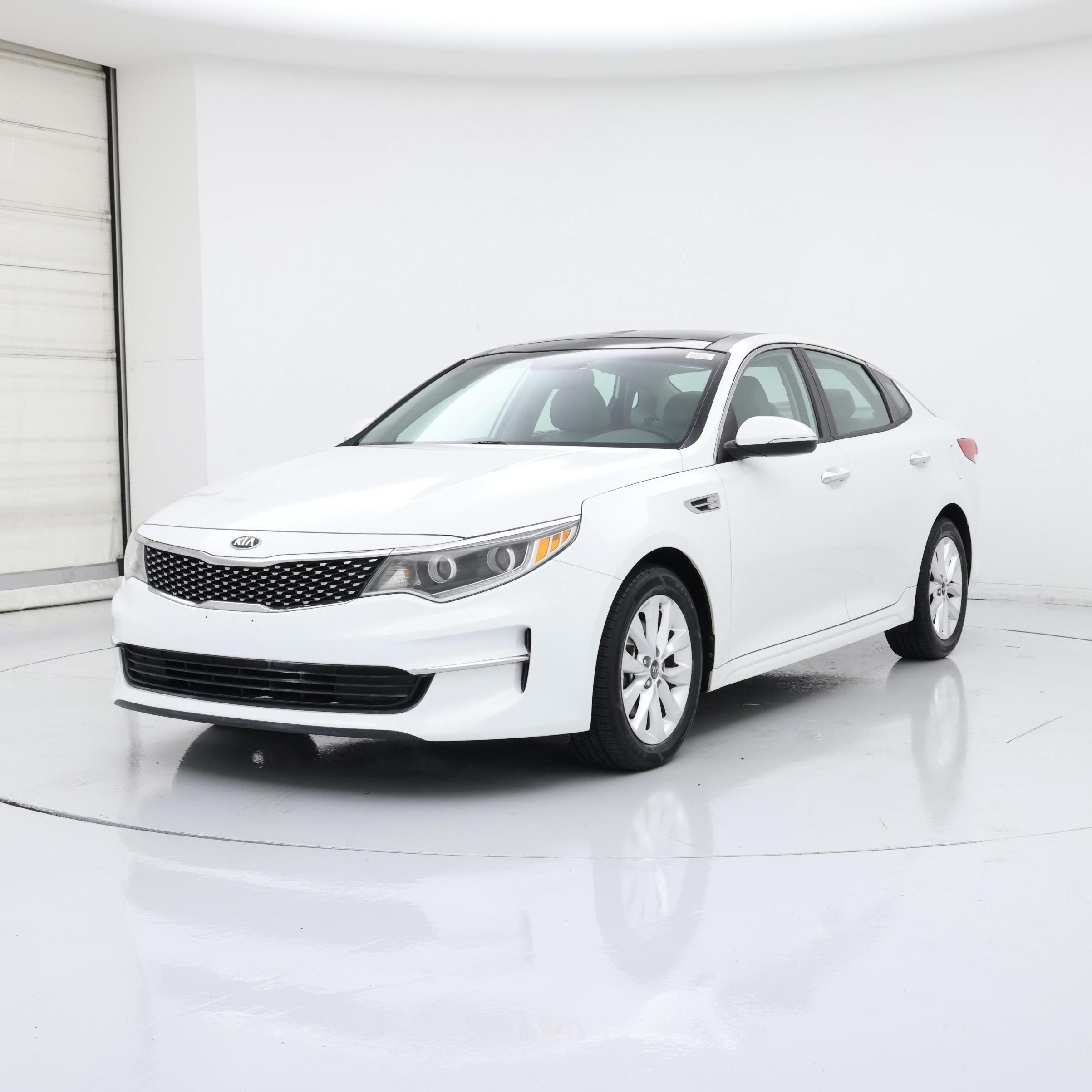 Thumbnail: 2016 Kia Optima - 4