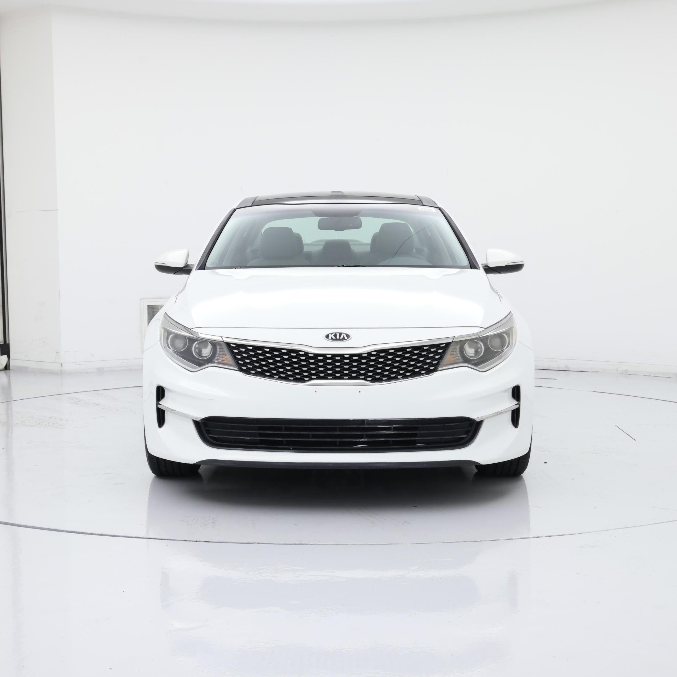 Thumbnail: 2016 Kia Optima - 5