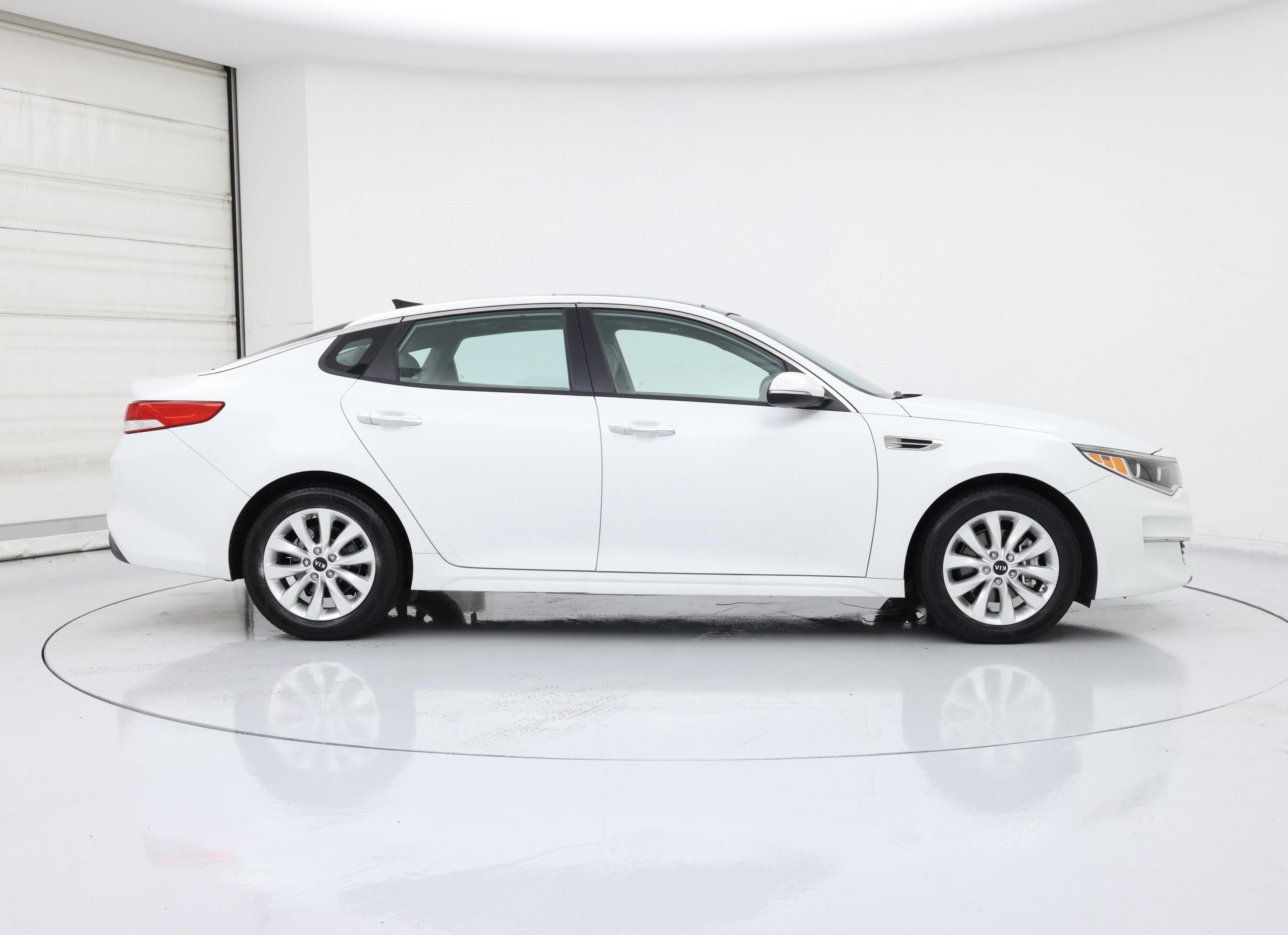 Thumbnail: 2016 Kia Optima - 7
