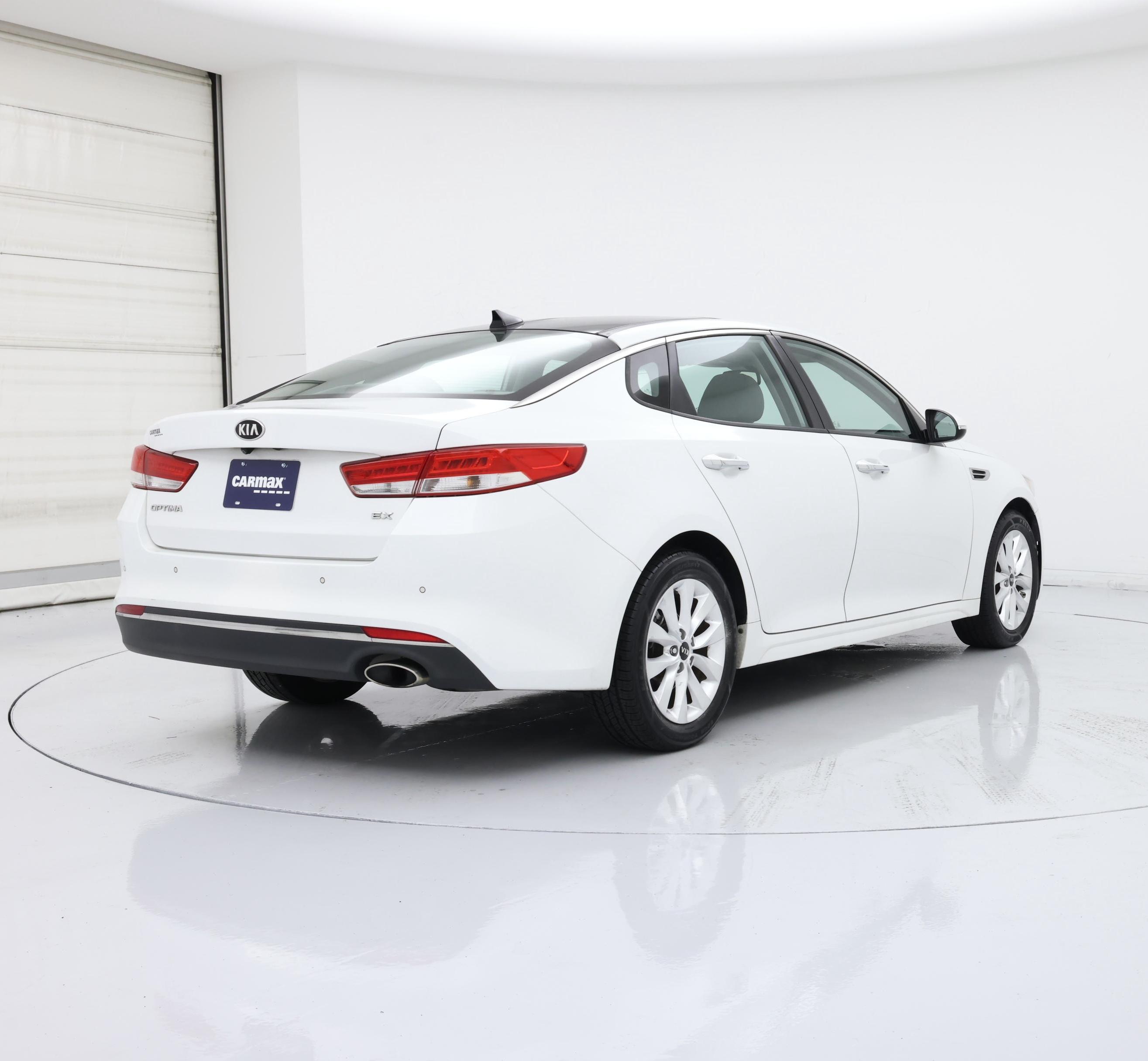 Thumbnail: 2016 Kia Optima - 8
