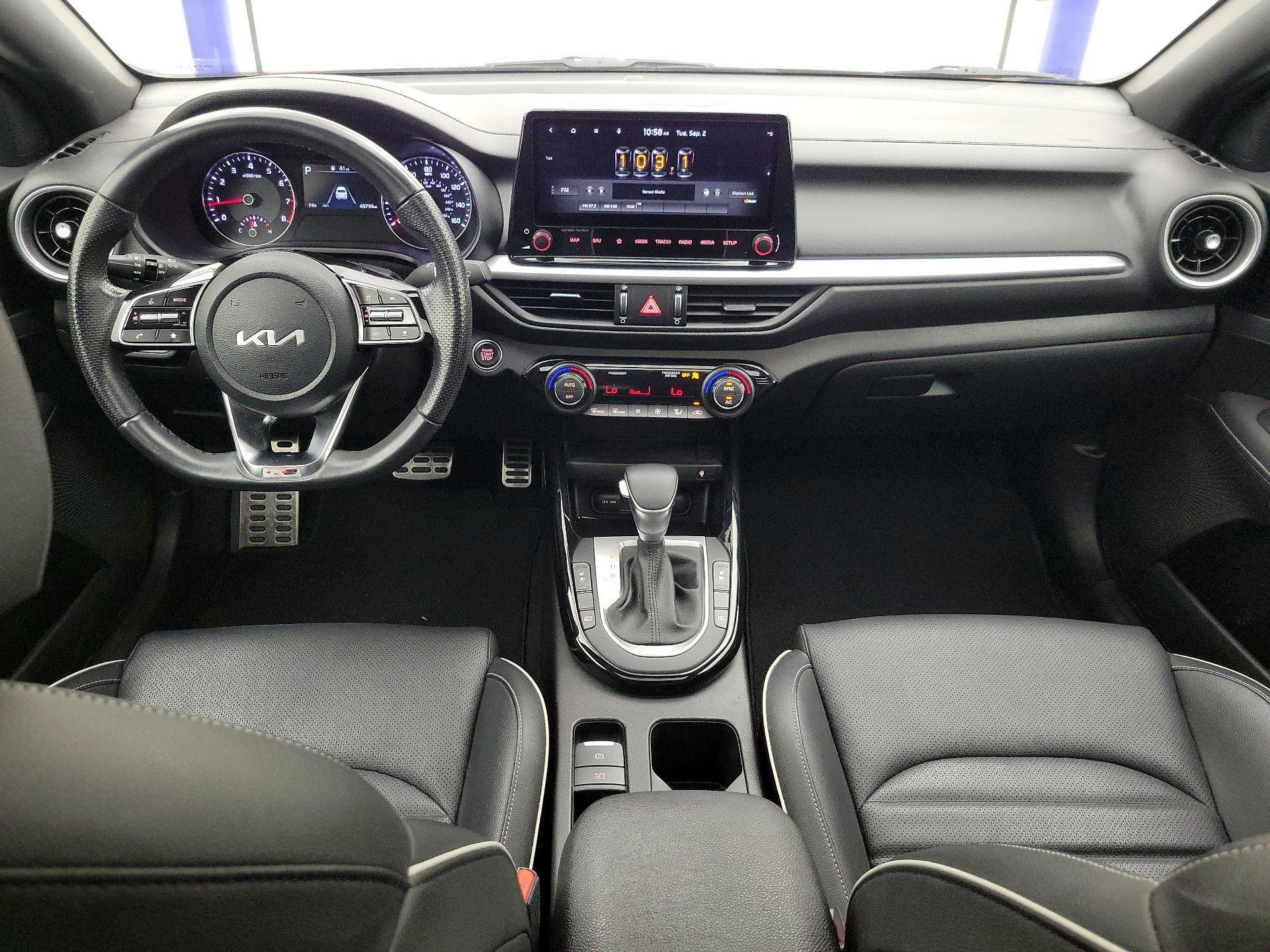 Thumbnail: 2022 Kia Forte - 9