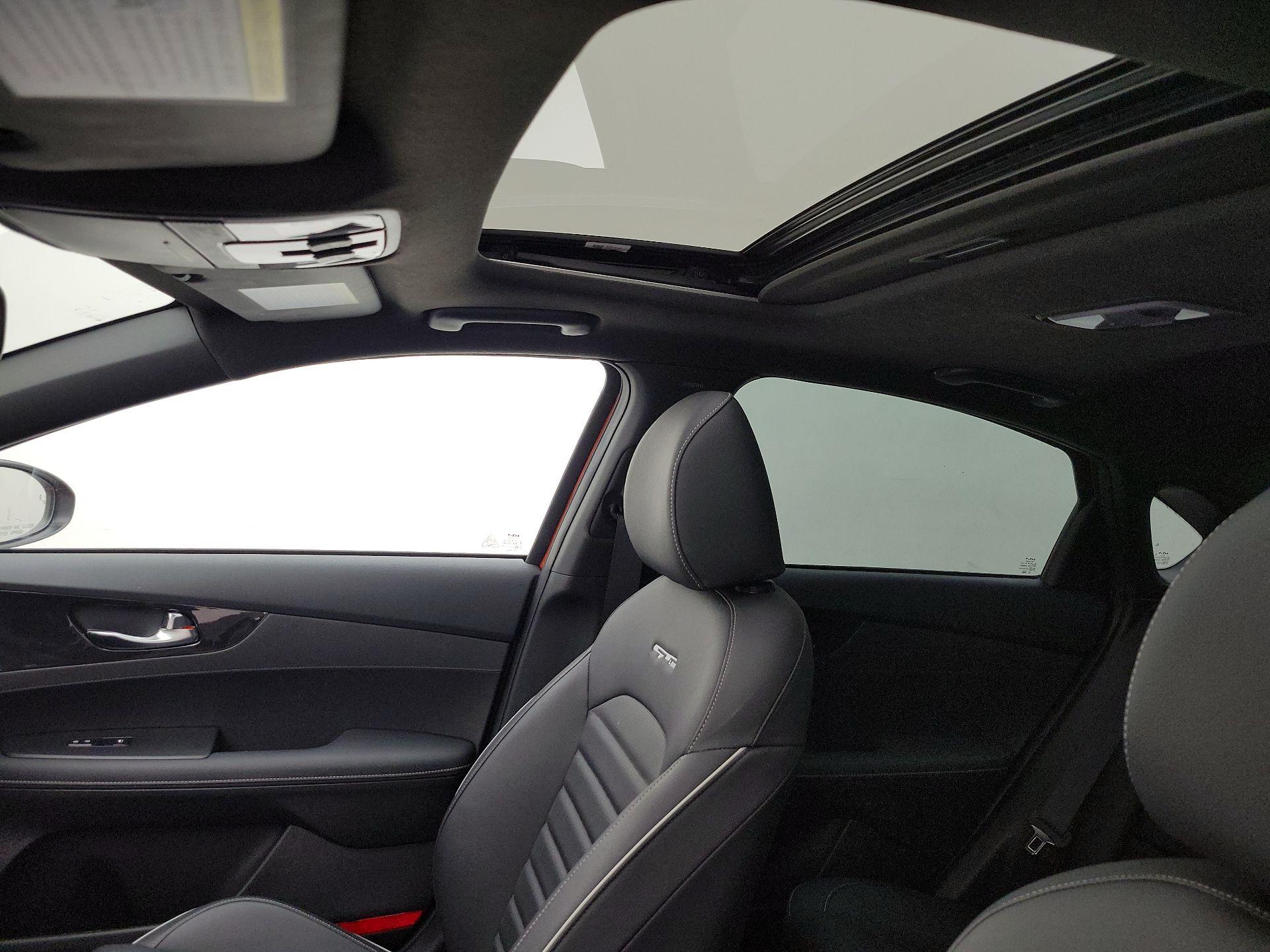 Thumbnail: 2022 Kia Forte - 20