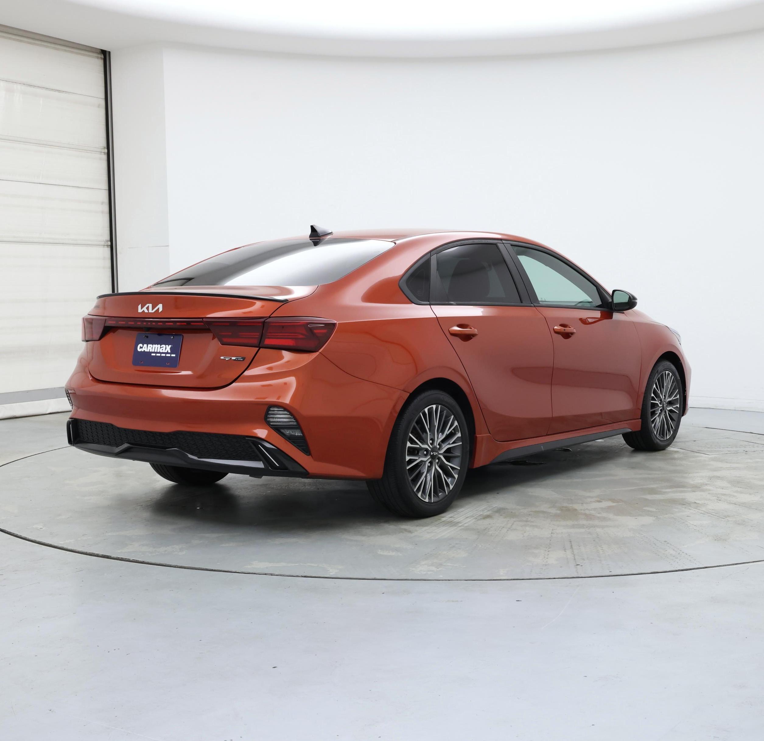 Thumbnail: 2022 Kia Forte - 8