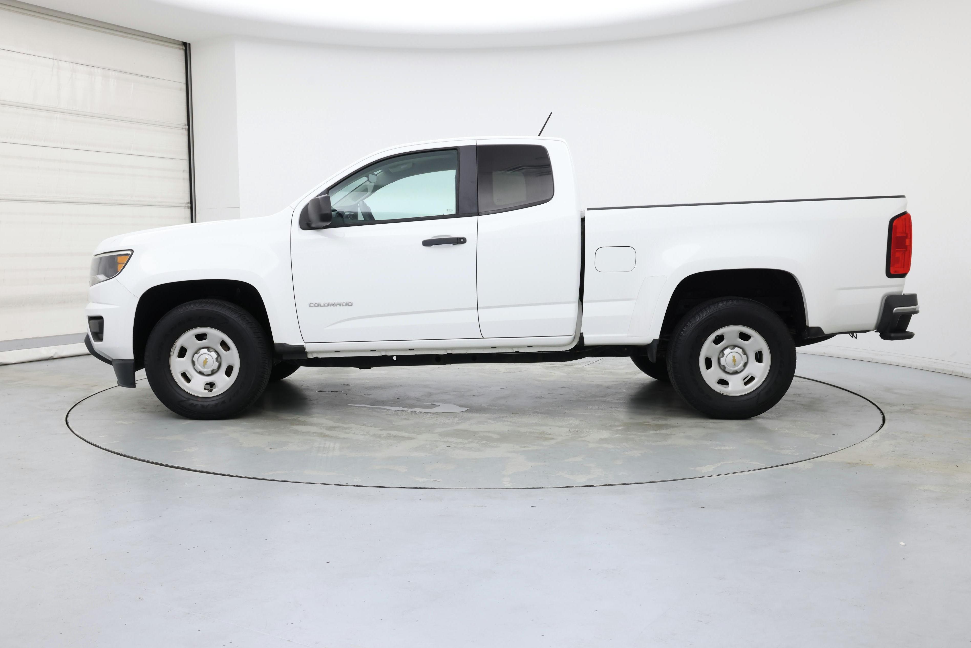 Thumbnail: 2016 Chevrolet Colorado - 3