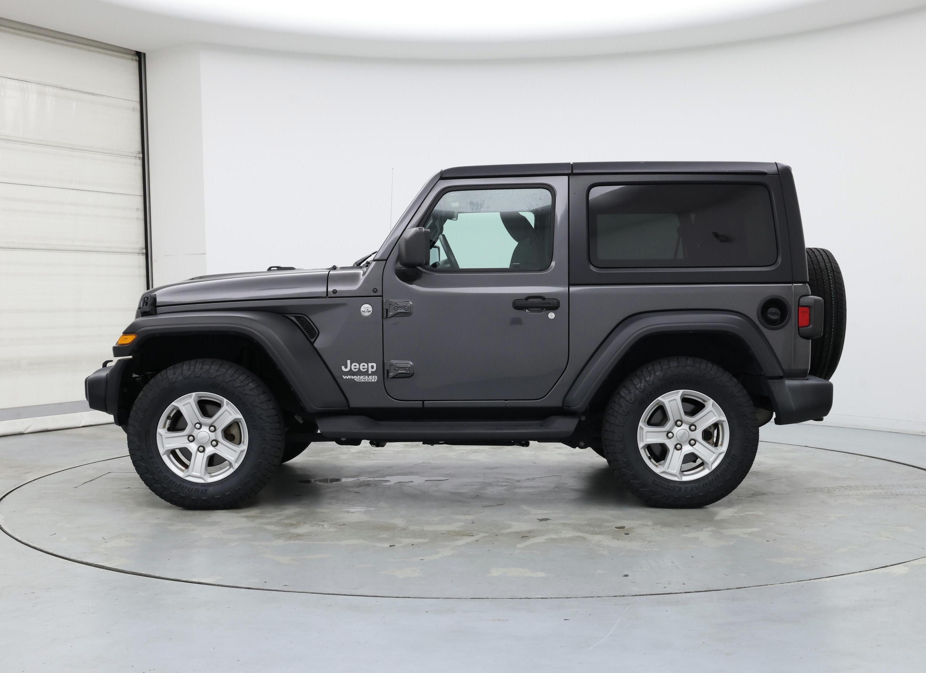 Thumbnail: 2021 Jeep Wrangler - 3
