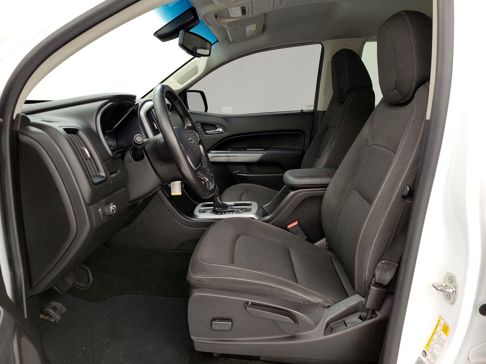 Thumbnail: 2015 Chevrolet Colorado - 11