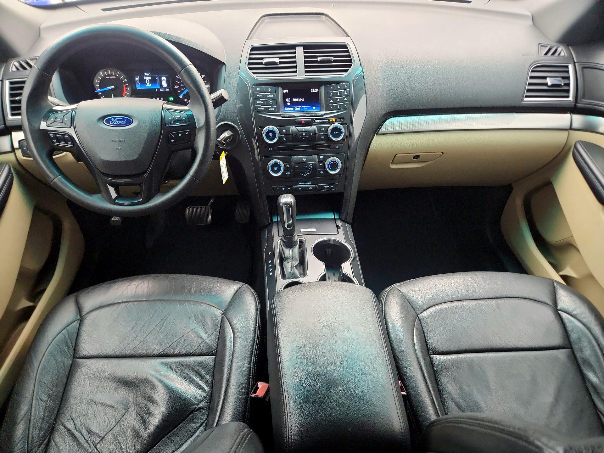 Thumbnail: 2016 Ford Explorer - 9