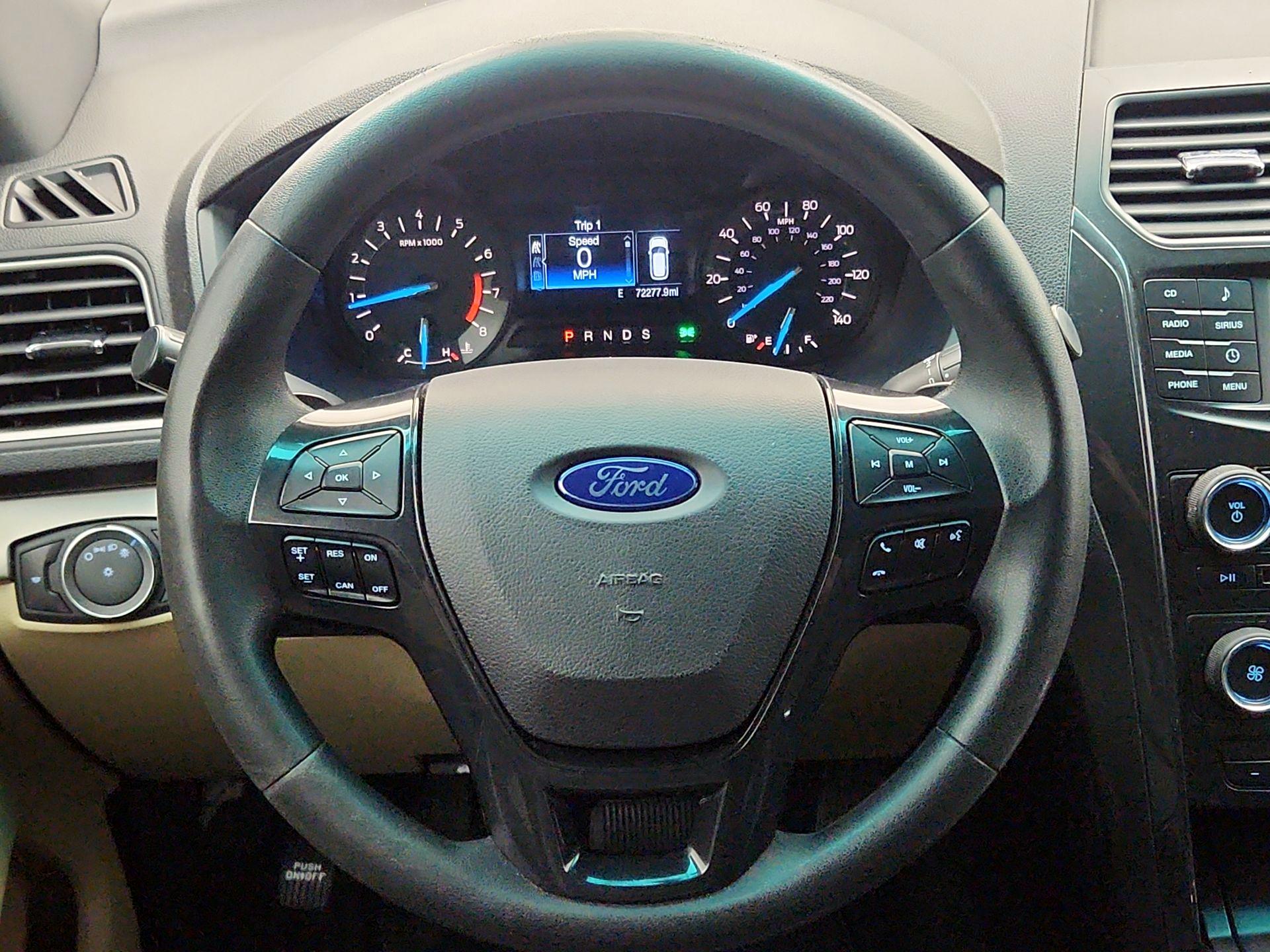Thumbnail: 2016 Ford Explorer - 10
