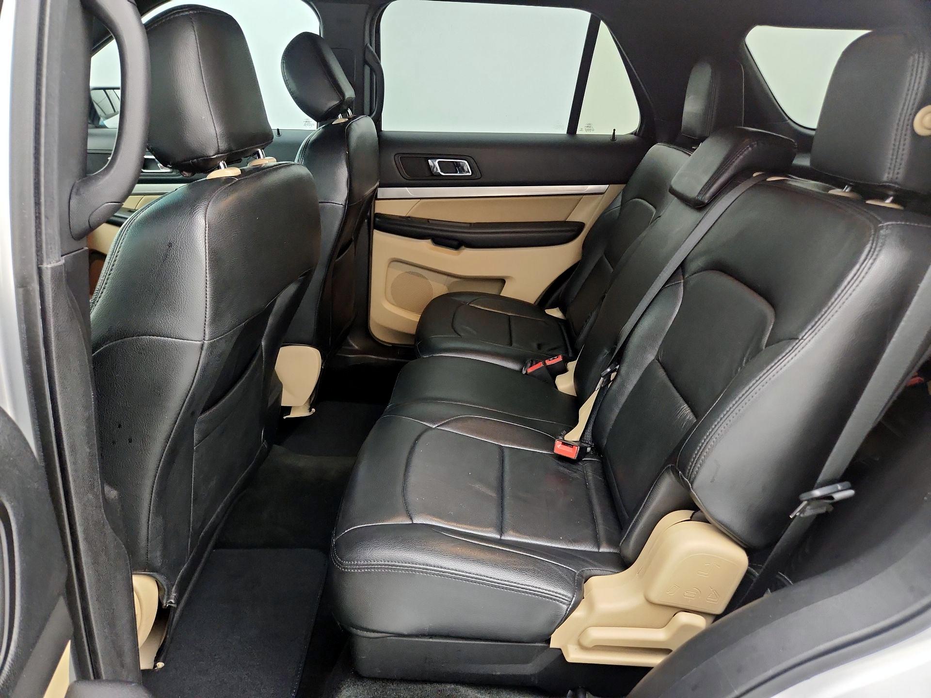 Thumbnail: 2016 Ford Explorer - 19