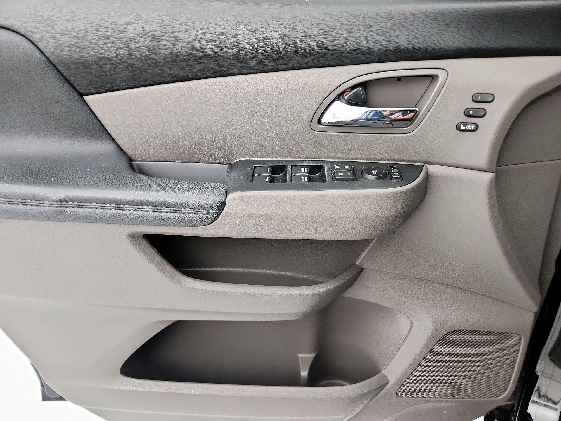 Thumbnail: 2016 Honda Odyssey - 12