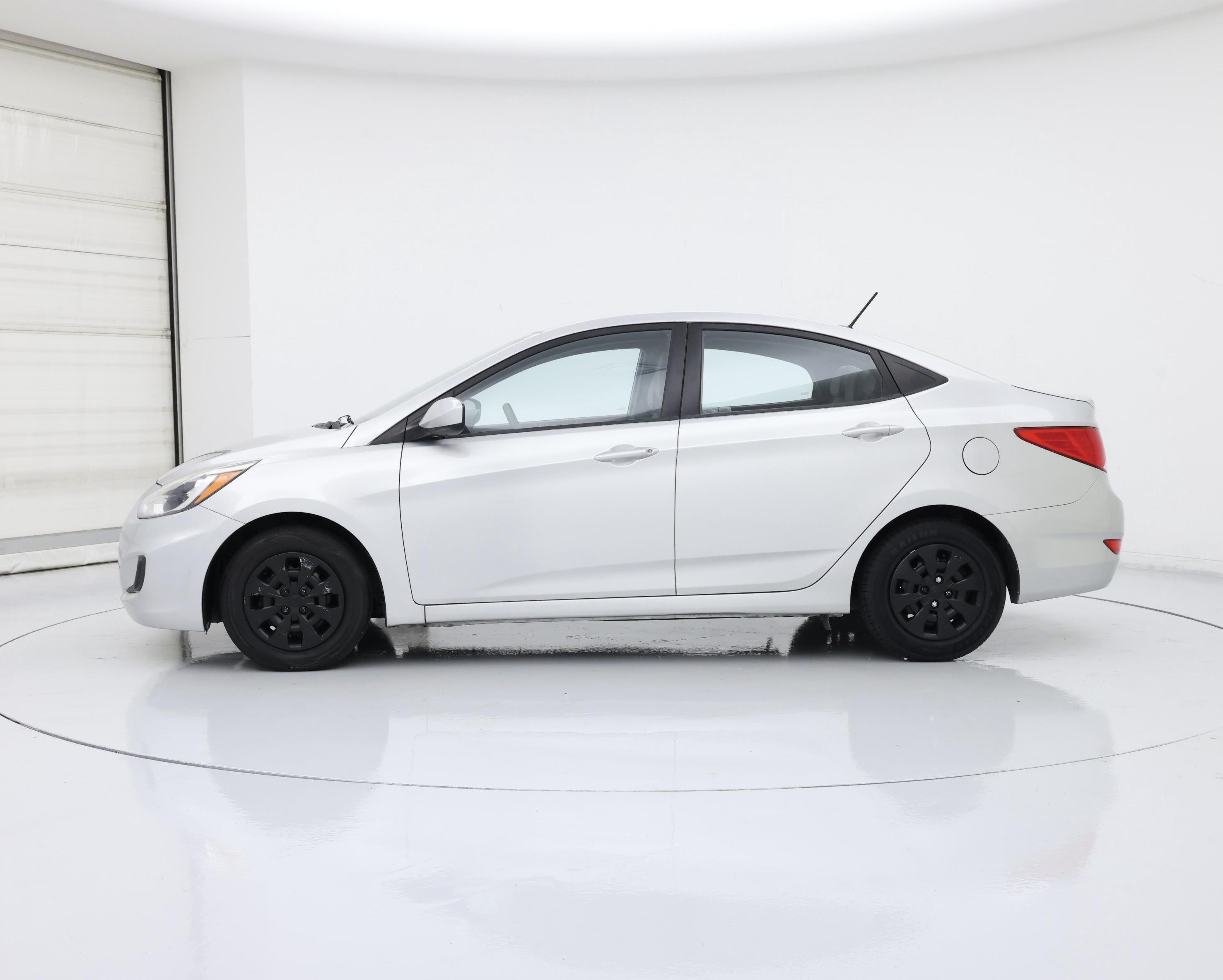 Thumbnail: 2016 Hyundai Accent - 3