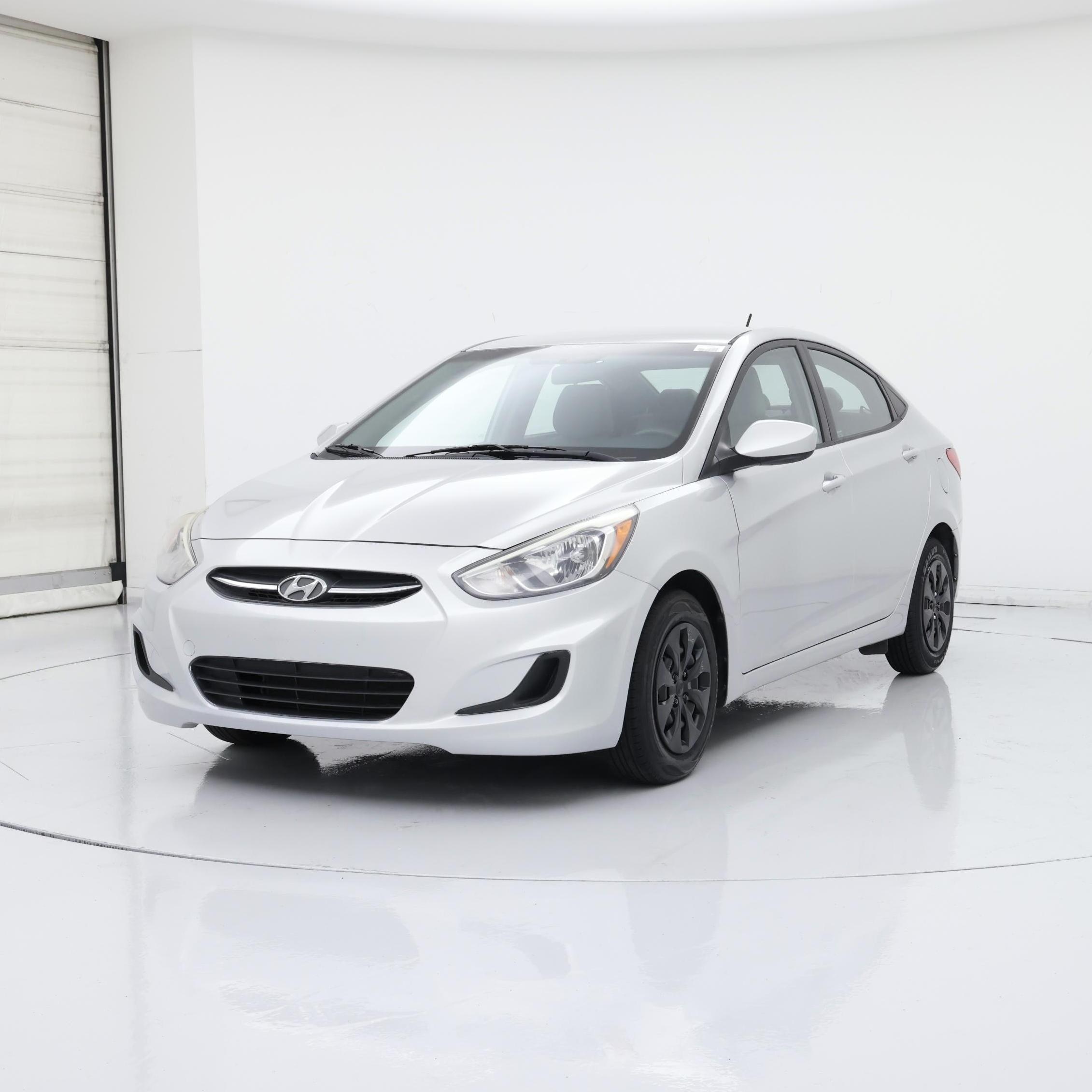 Thumbnail: 2016 Hyundai Accent - 4