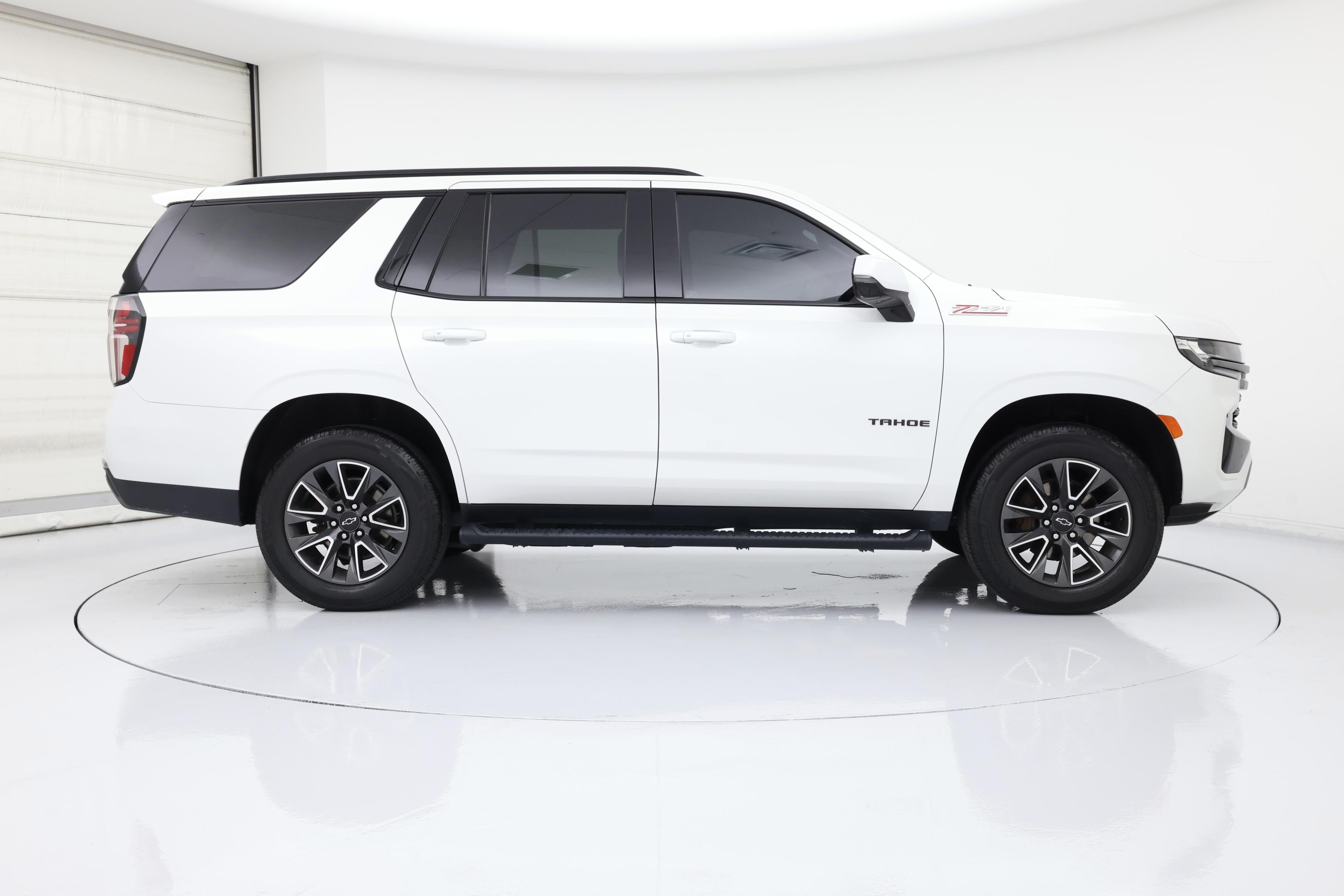 Thumbnail: 2022 Chevrolet Tahoe - 7