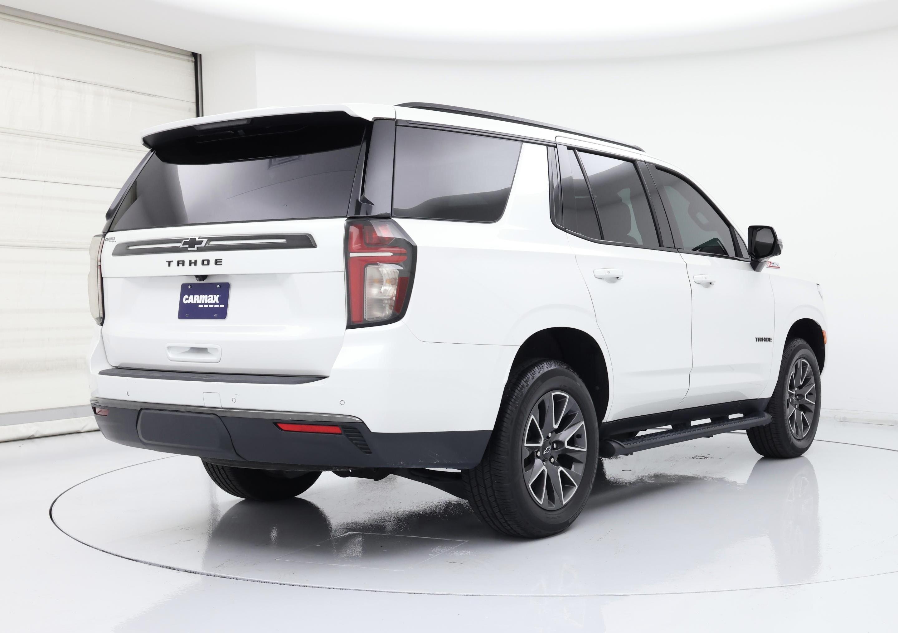 Thumbnail: 2022 Chevrolet Tahoe - 8