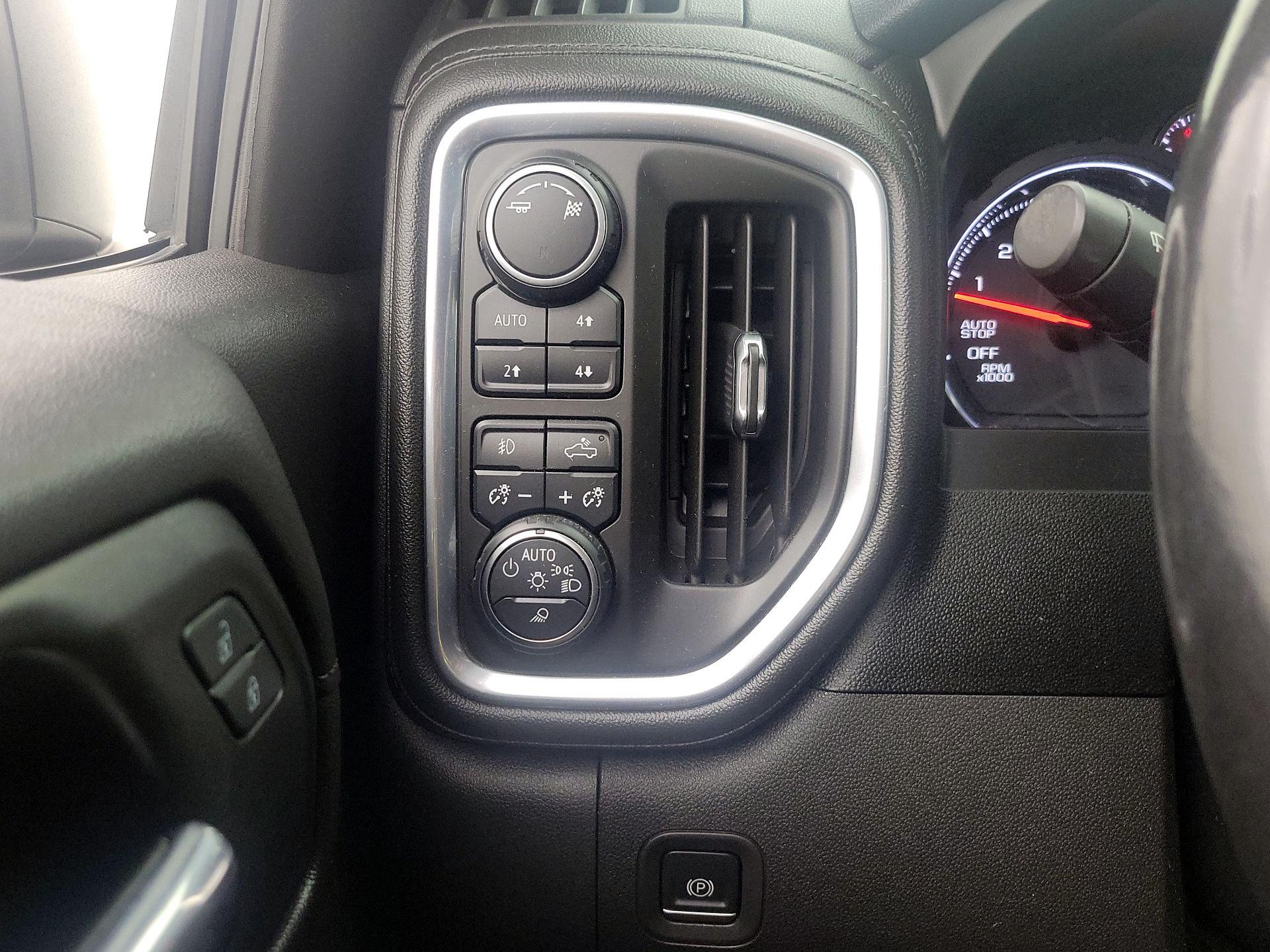 Thumbnail: 2019 Chevrolet Silverado 1500 - 13