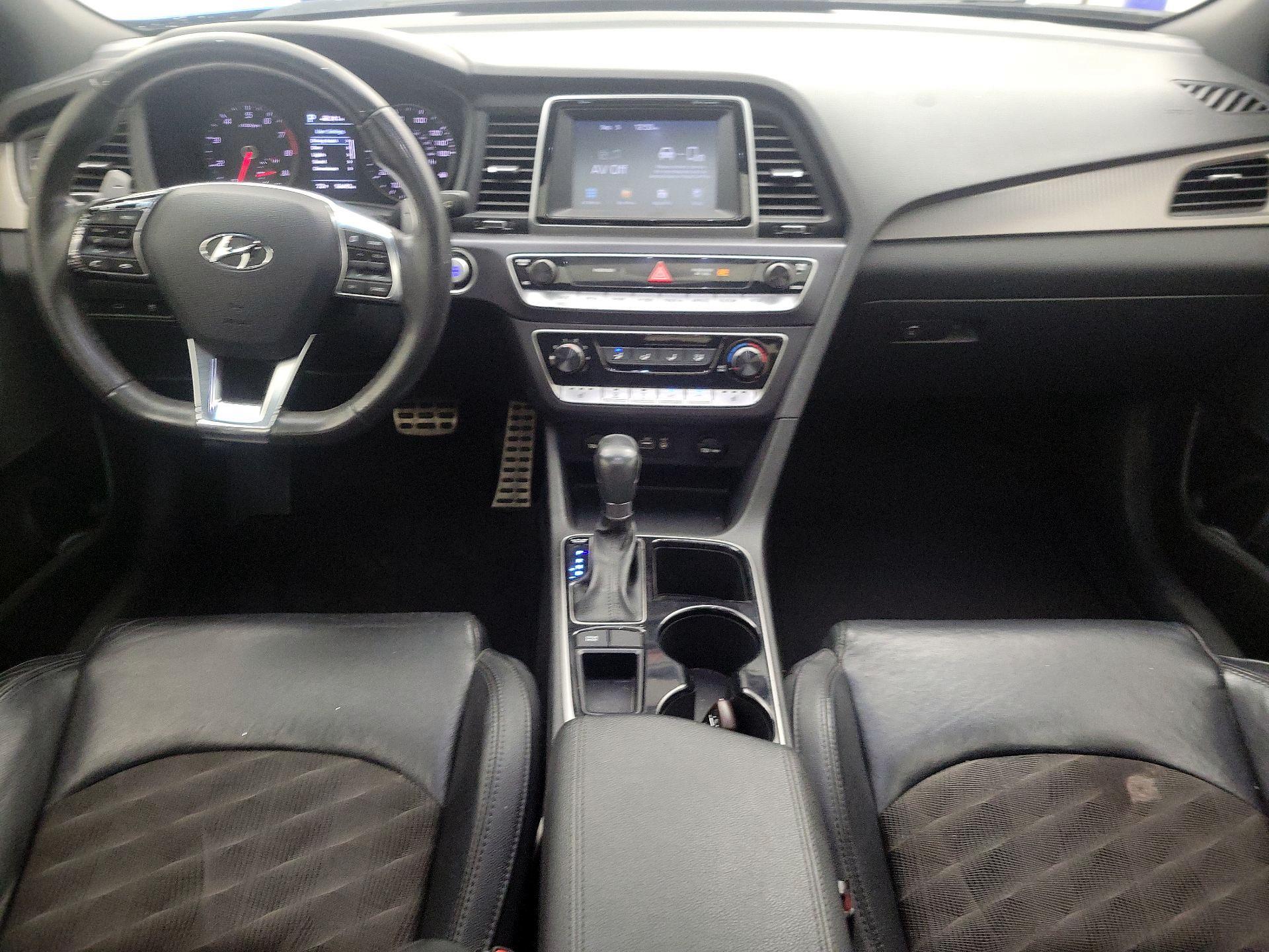 Thumbnail: 2018 Hyundai Sonata - 9