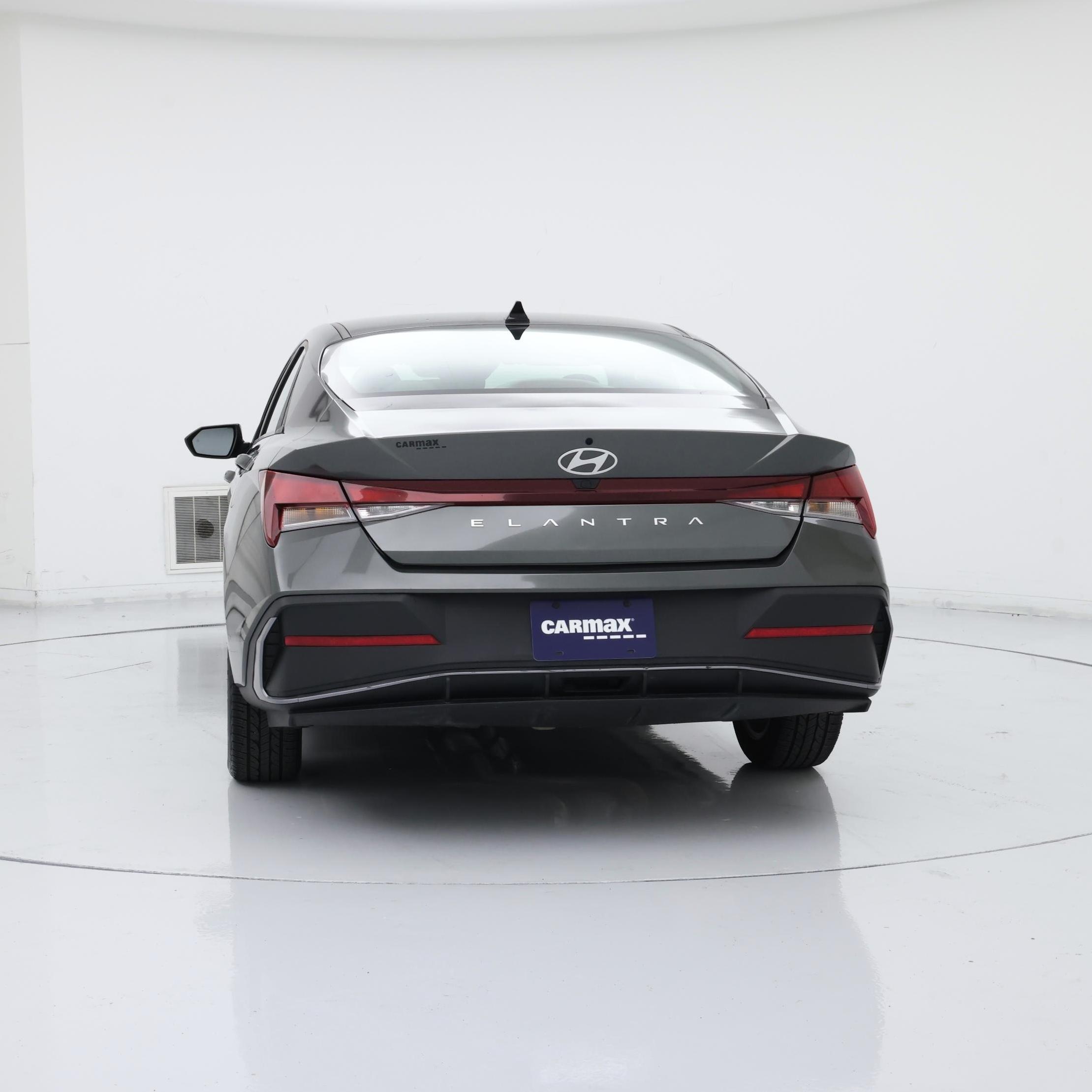 Thumbnail: 2024 Hyundai Elantra - 6