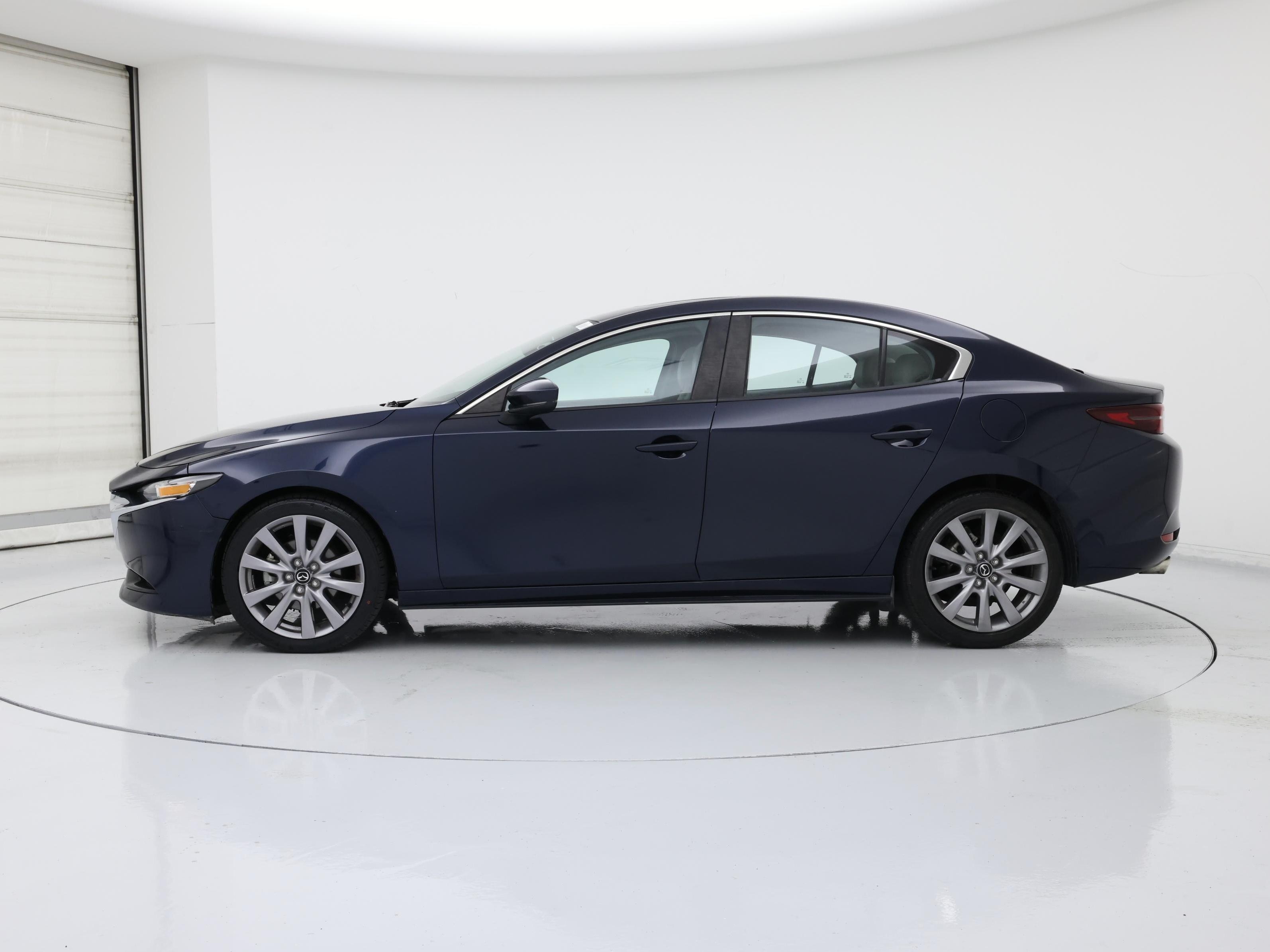Thumbnail: 2021 Mazda Mazda3 - 3