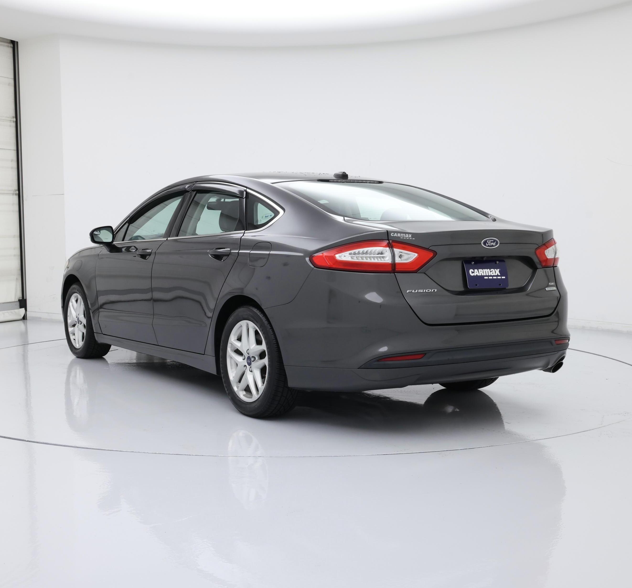 Thumbnail: 2016 Ford Fusion - 2