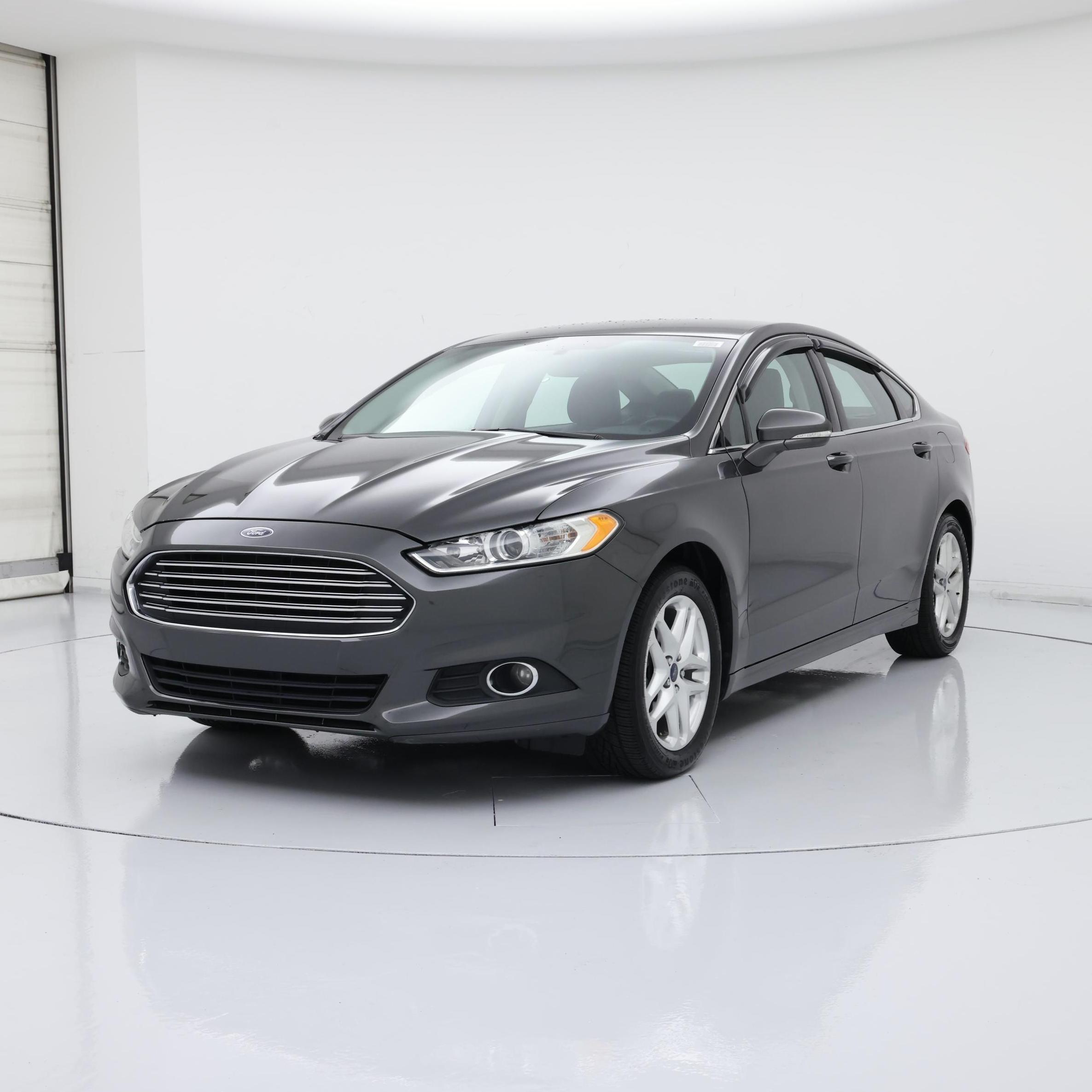 Thumbnail: 2016 Ford Fusion - 4