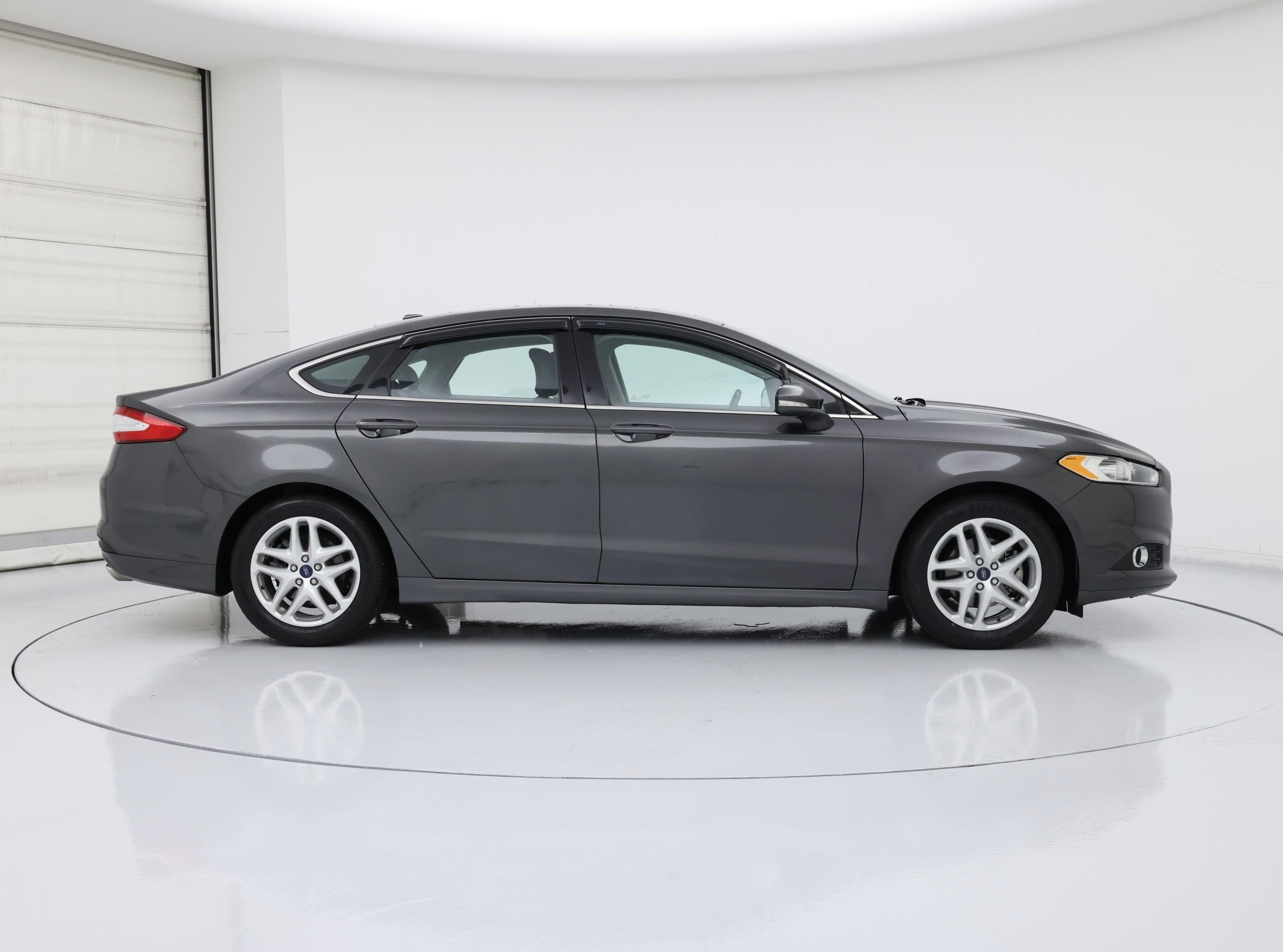 Thumbnail: 2016 Ford Fusion - 7