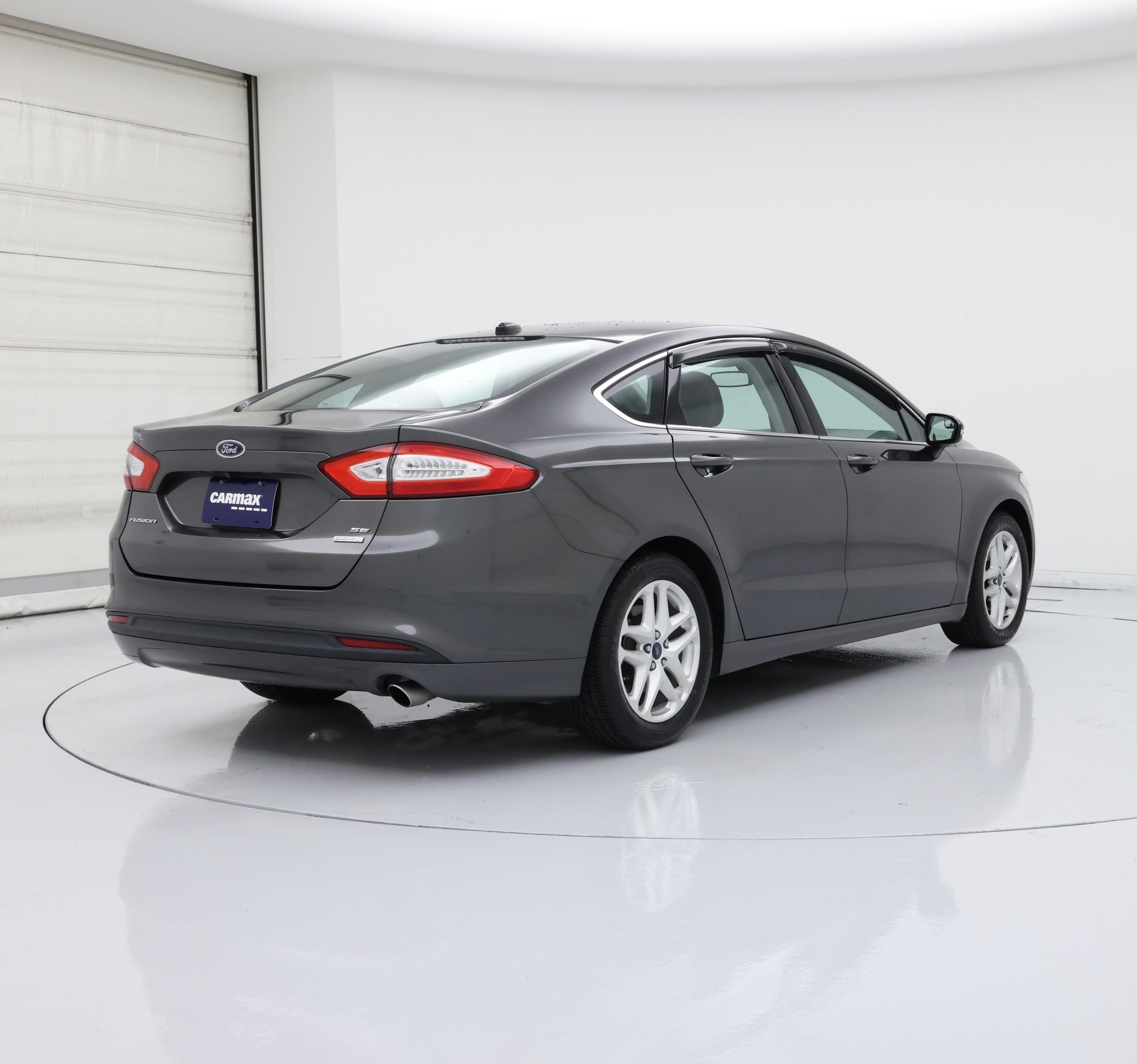 Thumbnail: 2016 Ford Fusion - 8