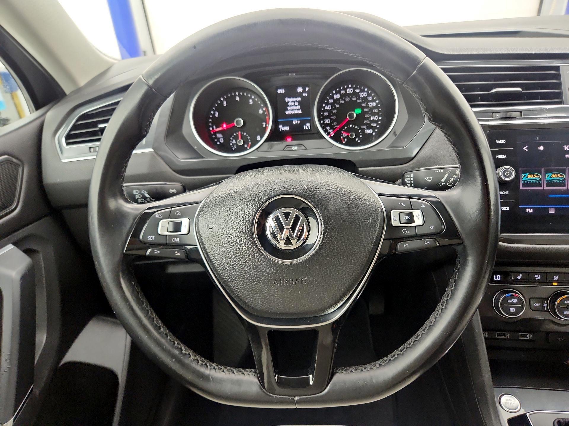 Thumbnail: 2018 Volkswagen Tiguan - 10