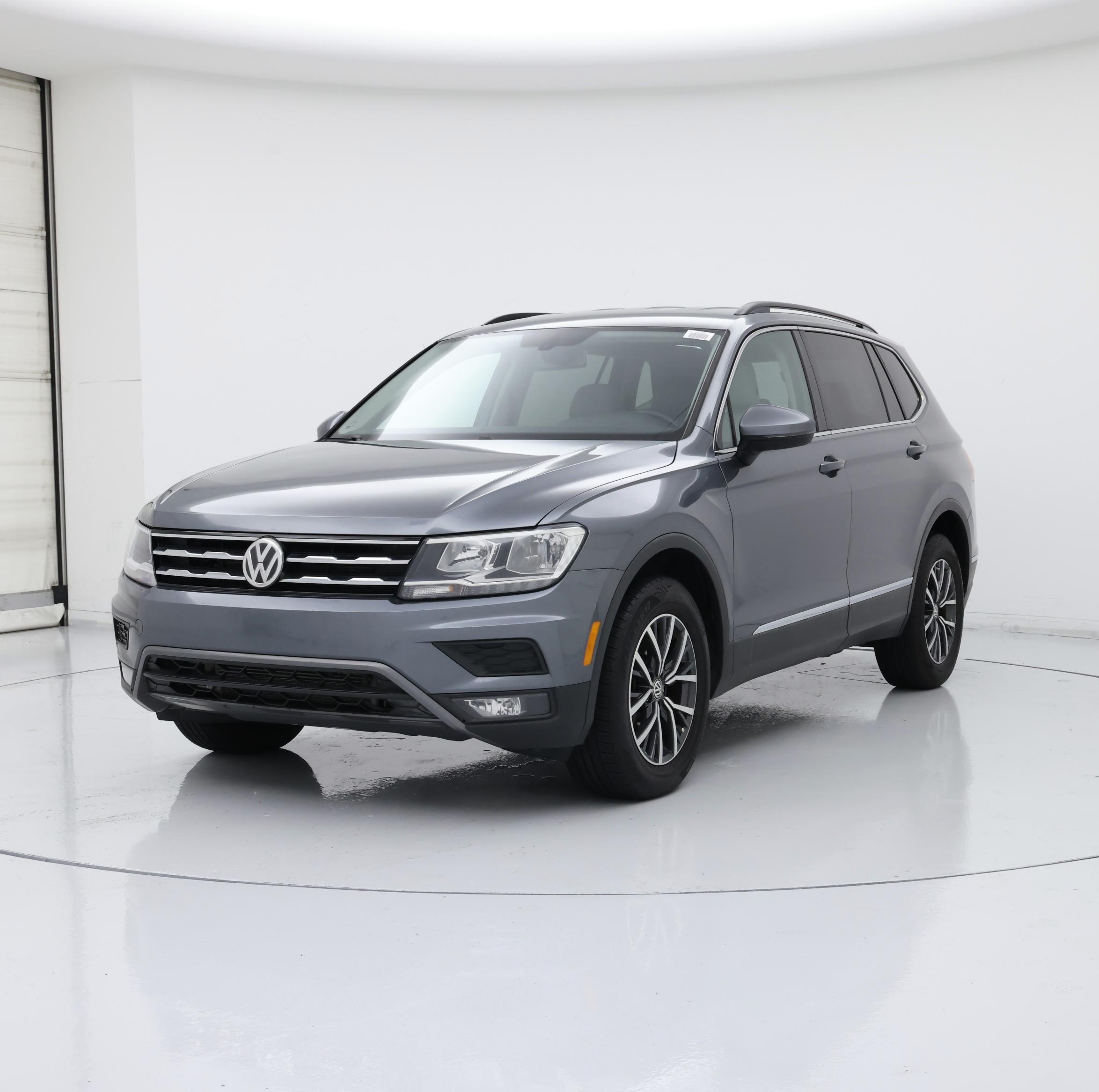 Thumbnail: 2018 Volkswagen Tiguan - 4